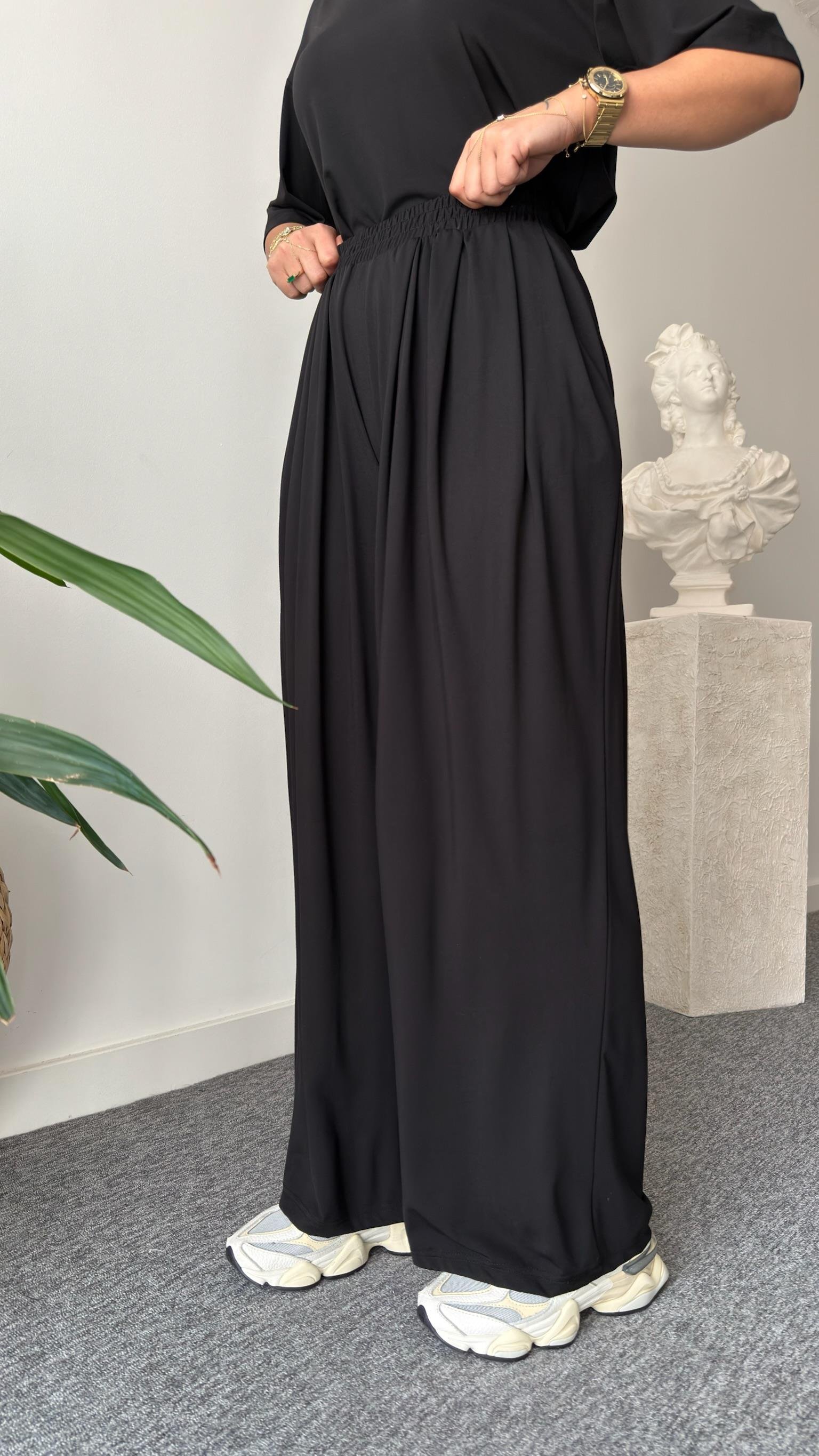 Siyah Gablit Pile Detaylı İkili Takım