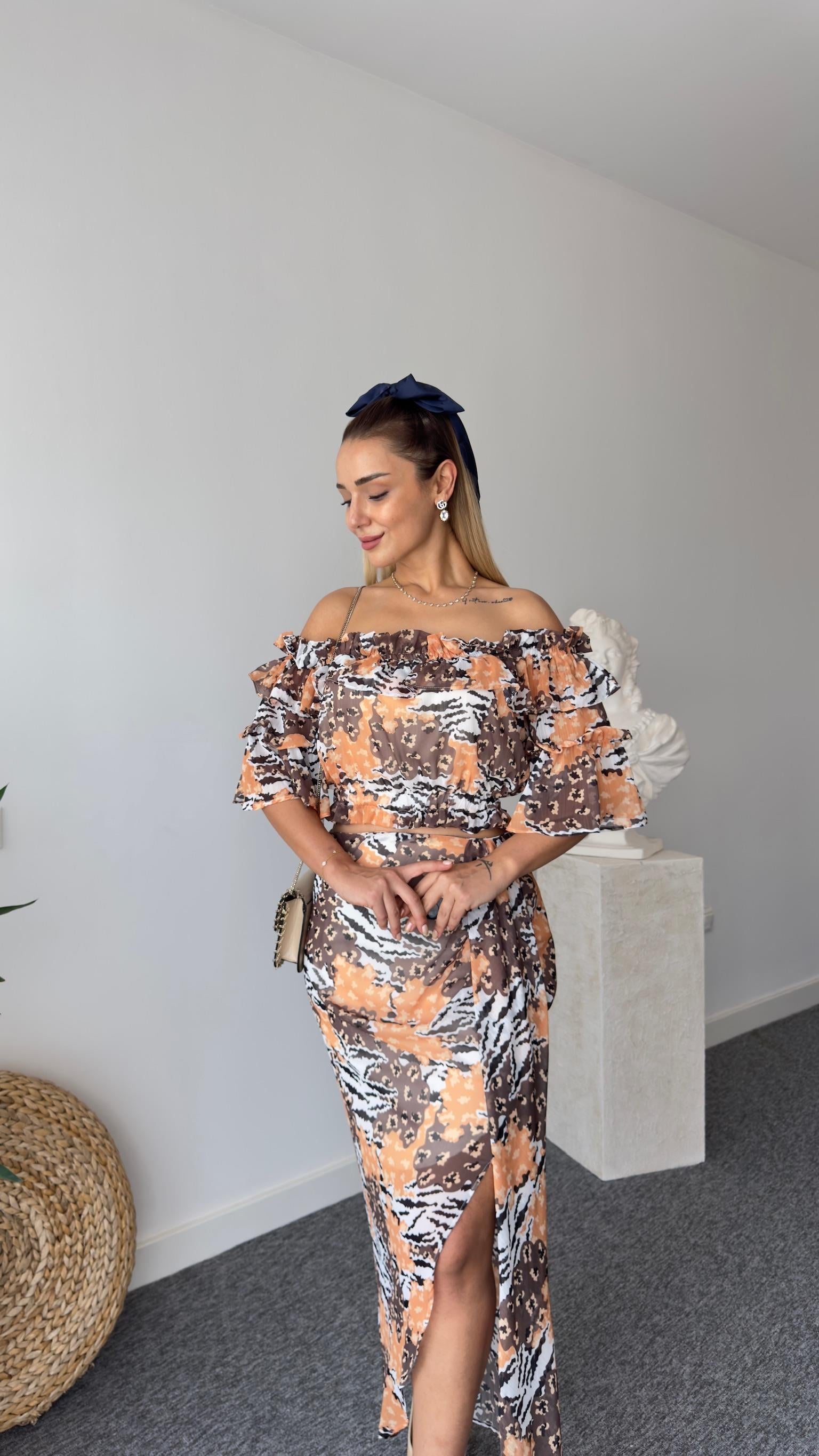 Milla Sarı Desenli Etek Bluz Takım