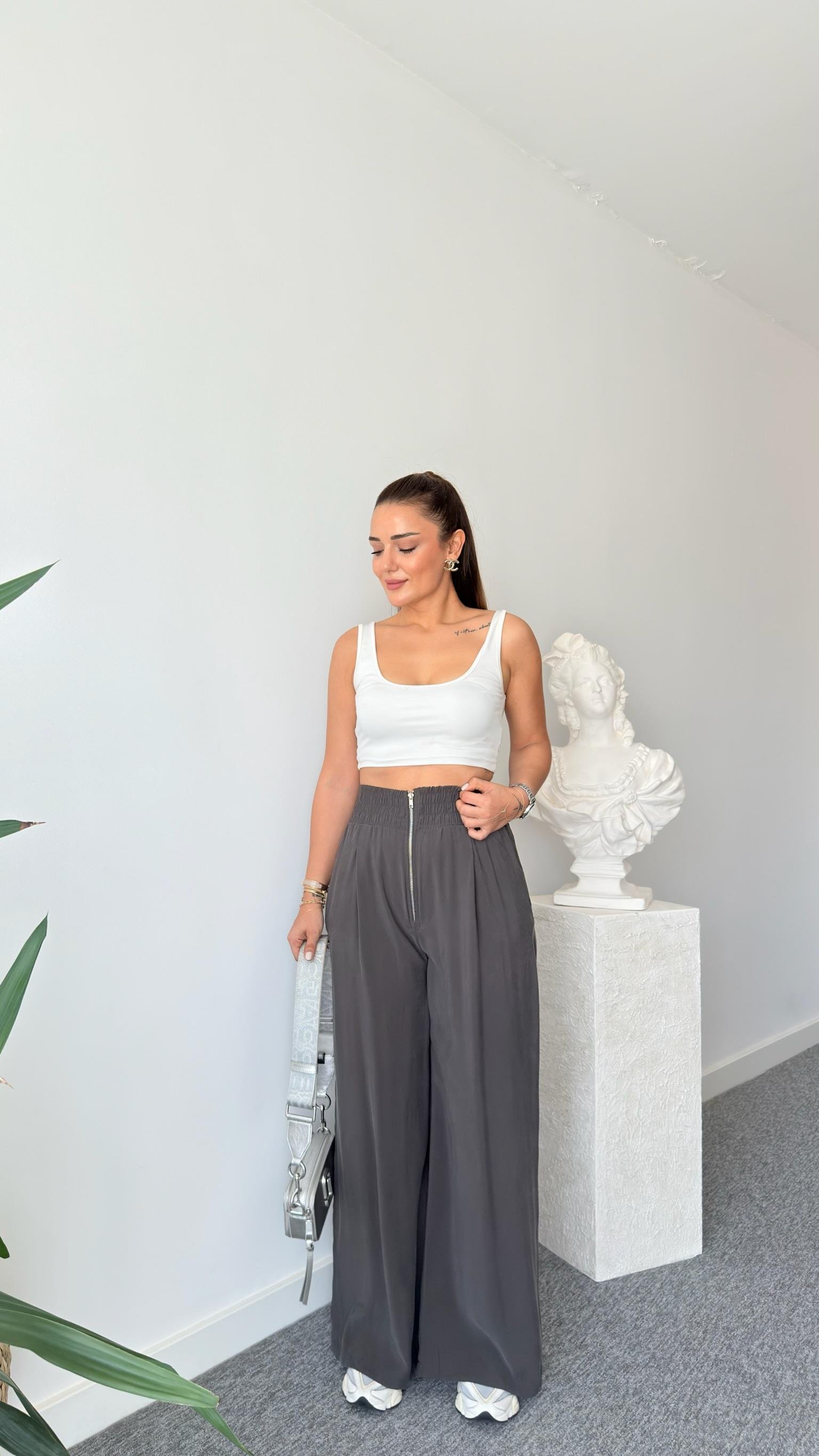 Haki Zegan Sırt Fermuarlı Tensel Takım