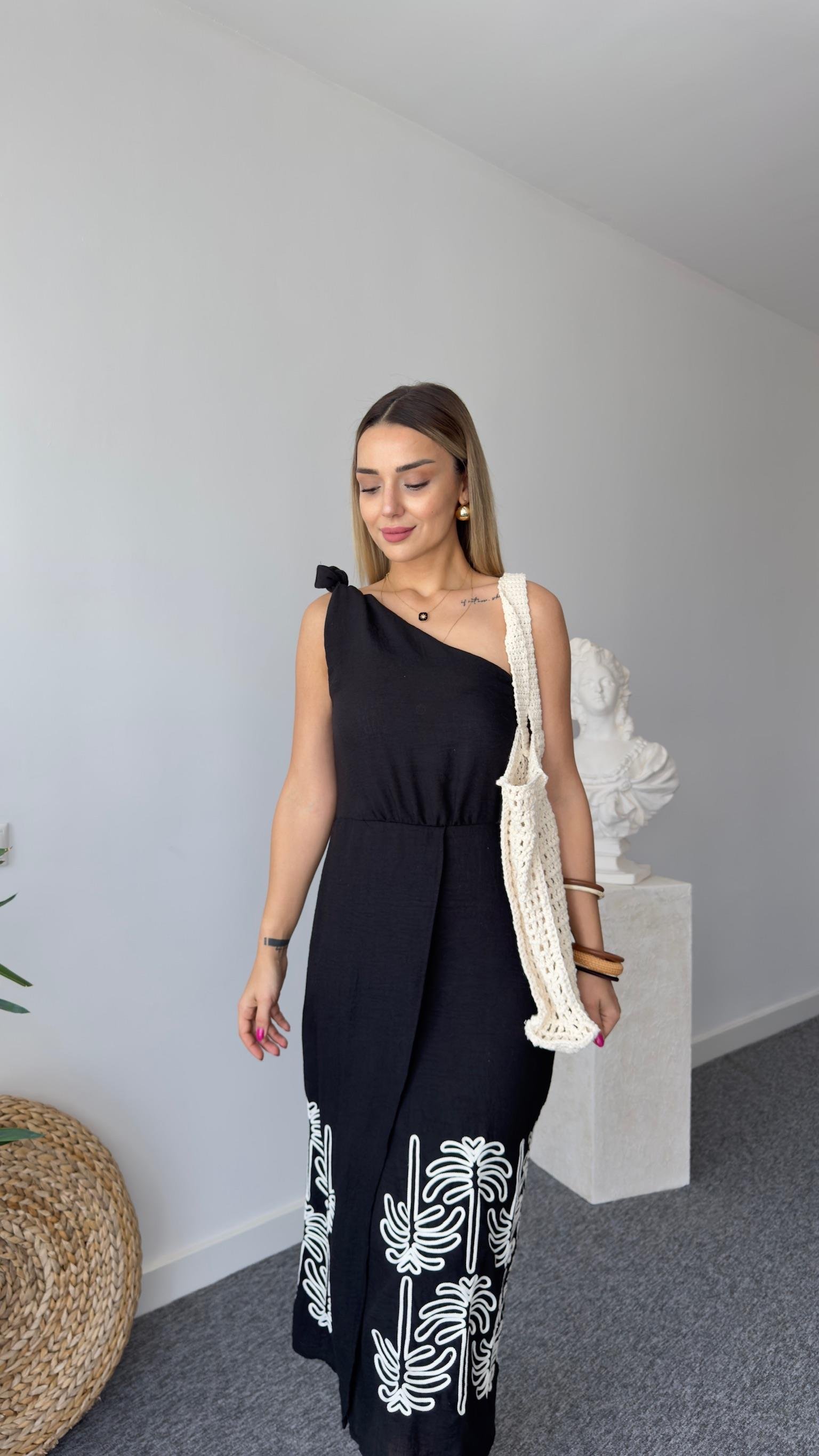 Marka Model Tek Omuz Eteği Nakışlı Elbise 
