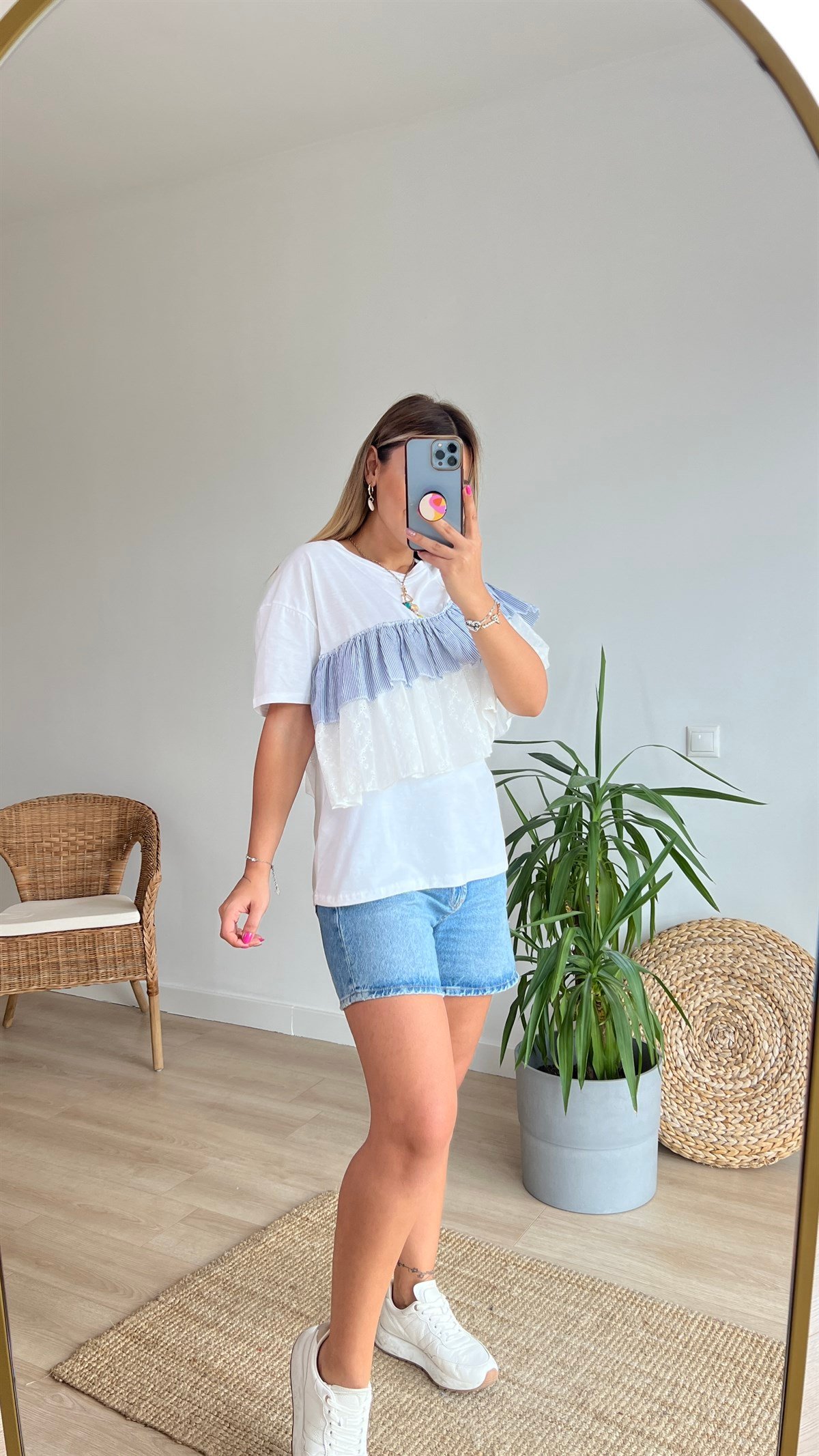 Fistolu Mavi Çizgili Tasarım Tshirt