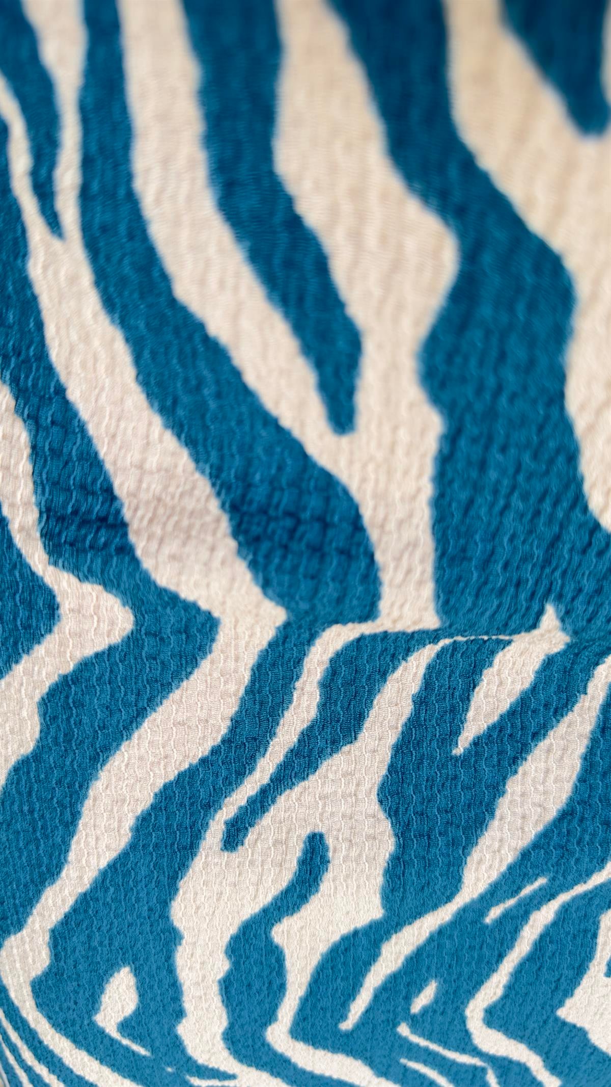 Yeşil Zebra Desen Yırtmaçlı Elbise