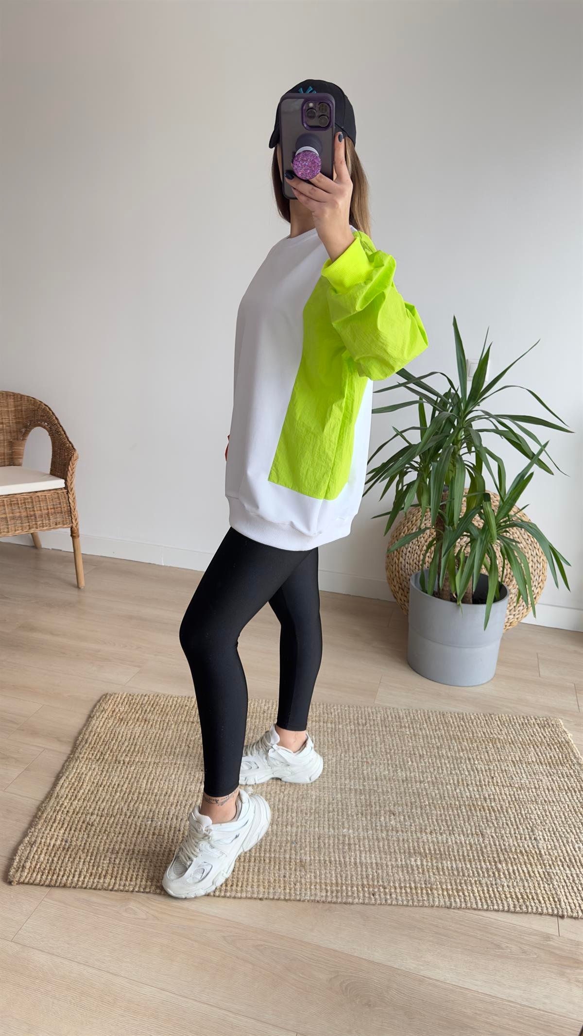 Marka Model Yeşil Paraşüt Garni Sweat