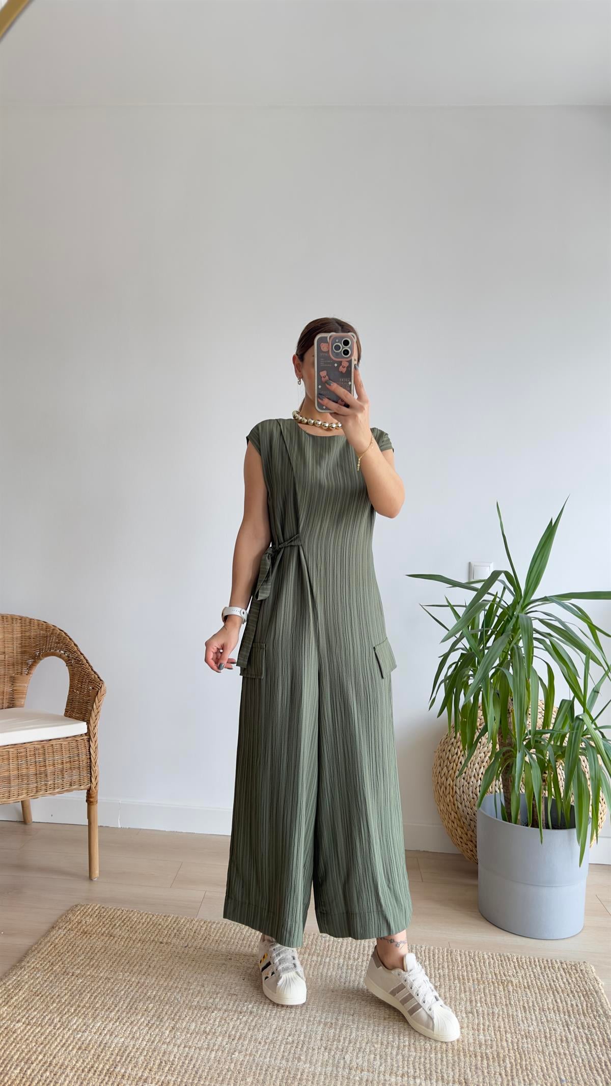 Verte Kuşak Detaylı Haki Tulum