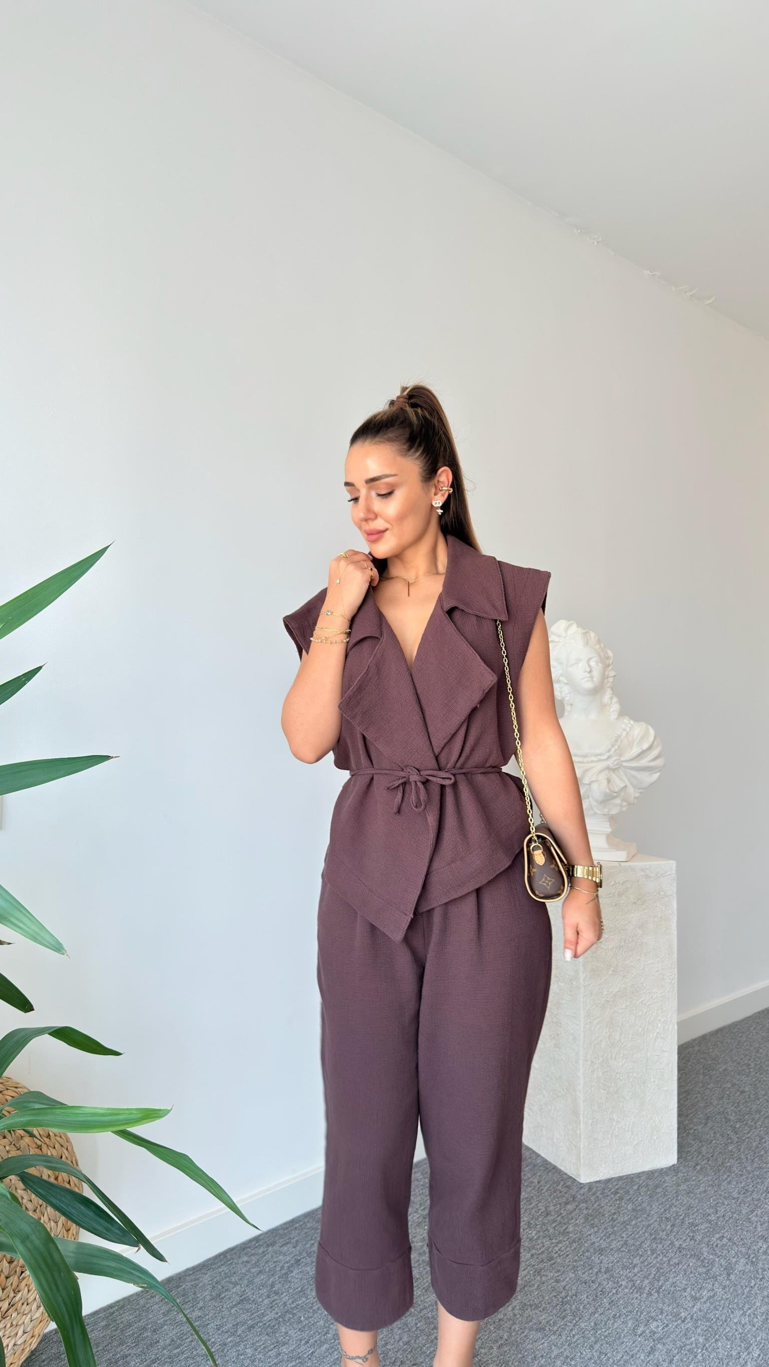 Kahve Weren Yelekli Keten Takım 