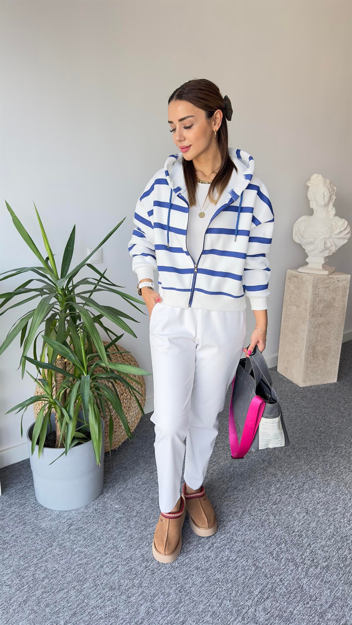 Mavi Şeritli Şardonlu Sweat