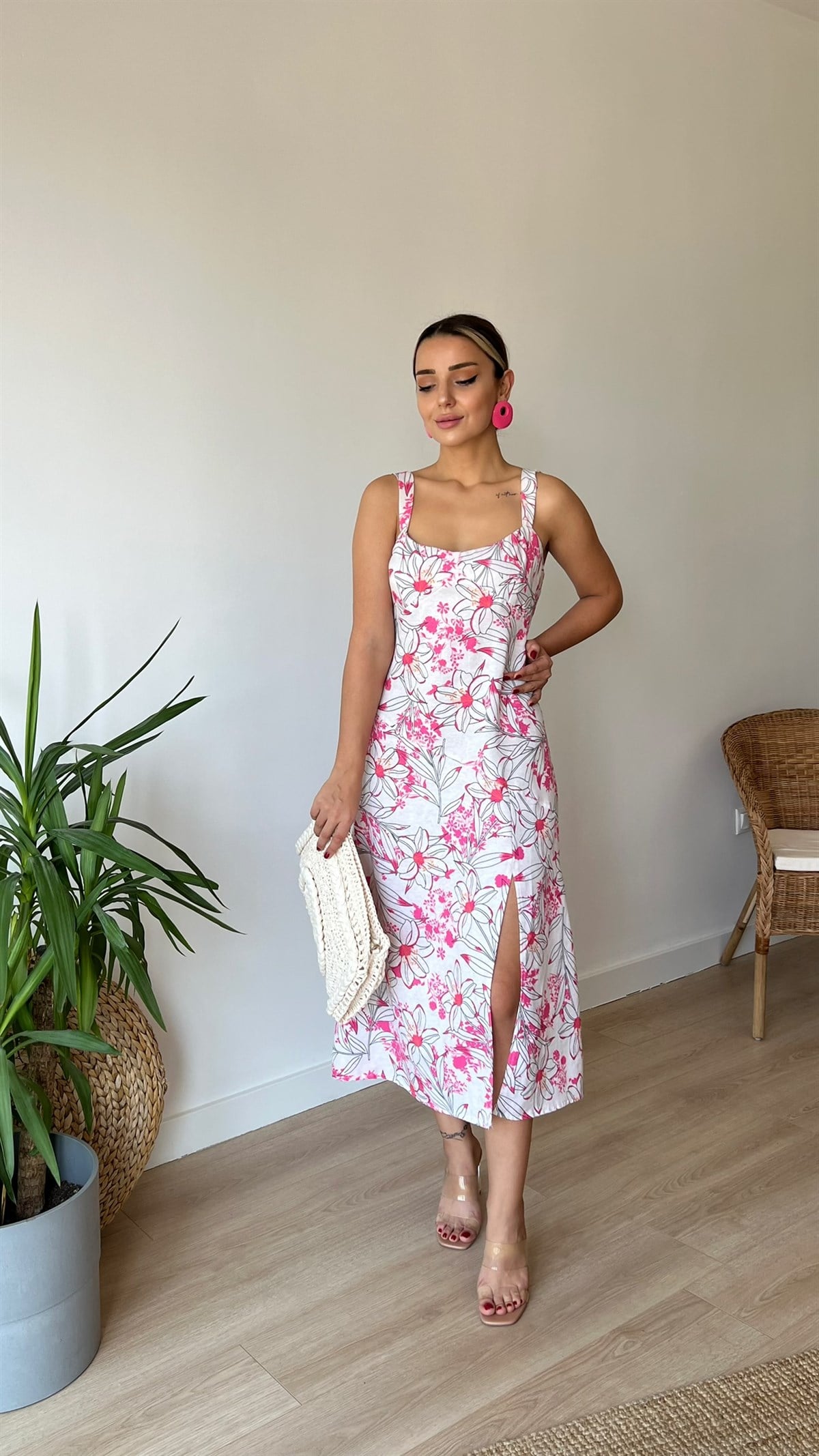 Arkası Fiyonklu Pembe Keten Elbise