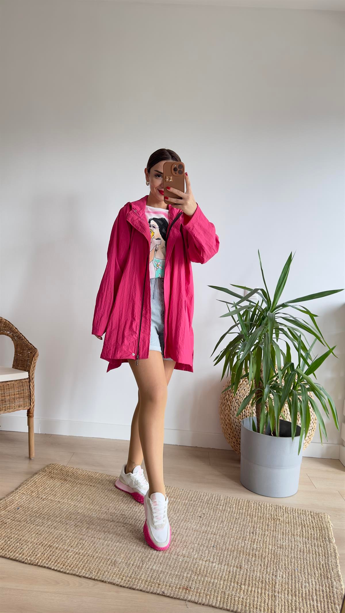 Madis Oversize Pembe Yağmurluk 