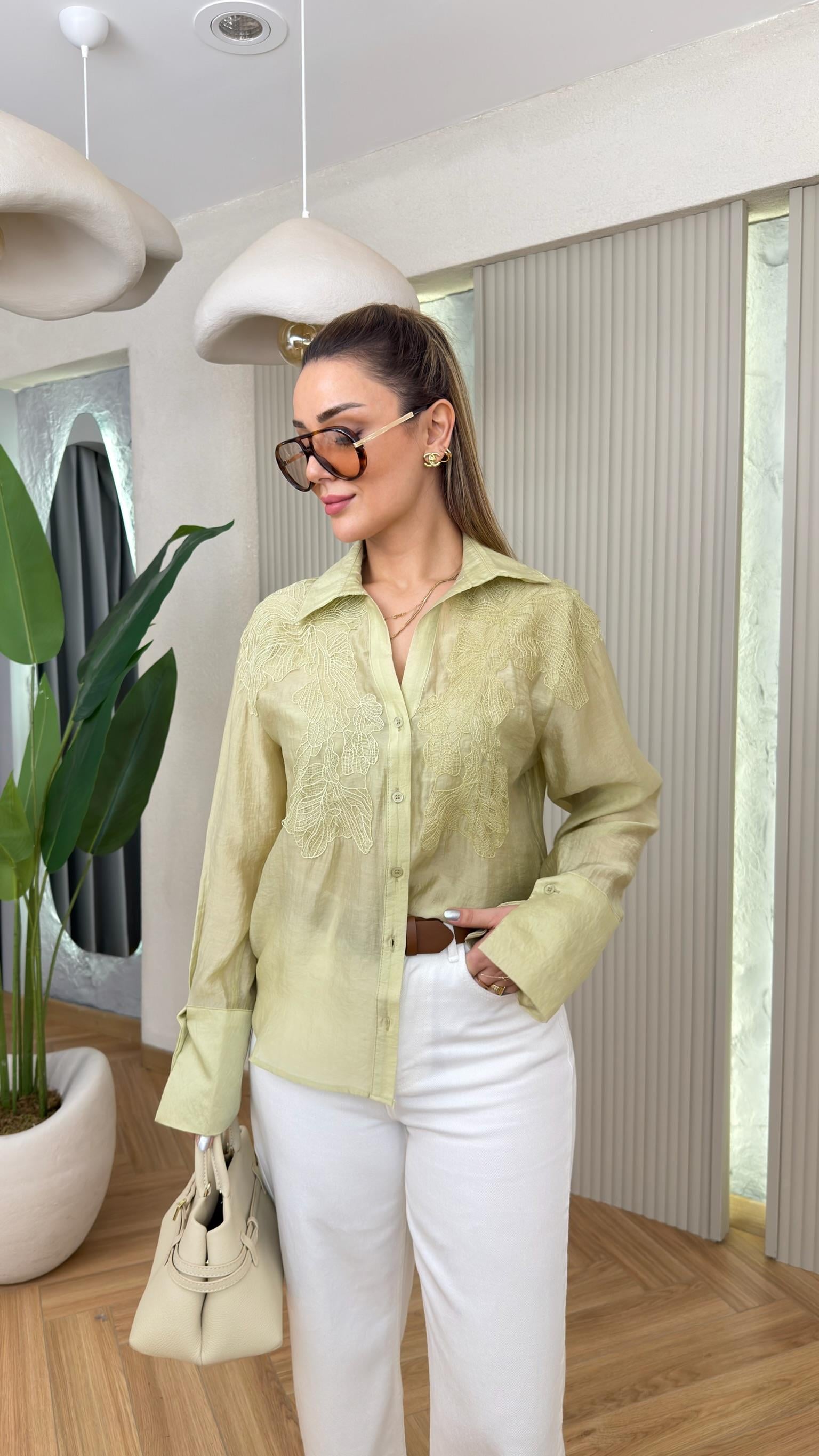 Yeşil Vual Dantelli Gömlek