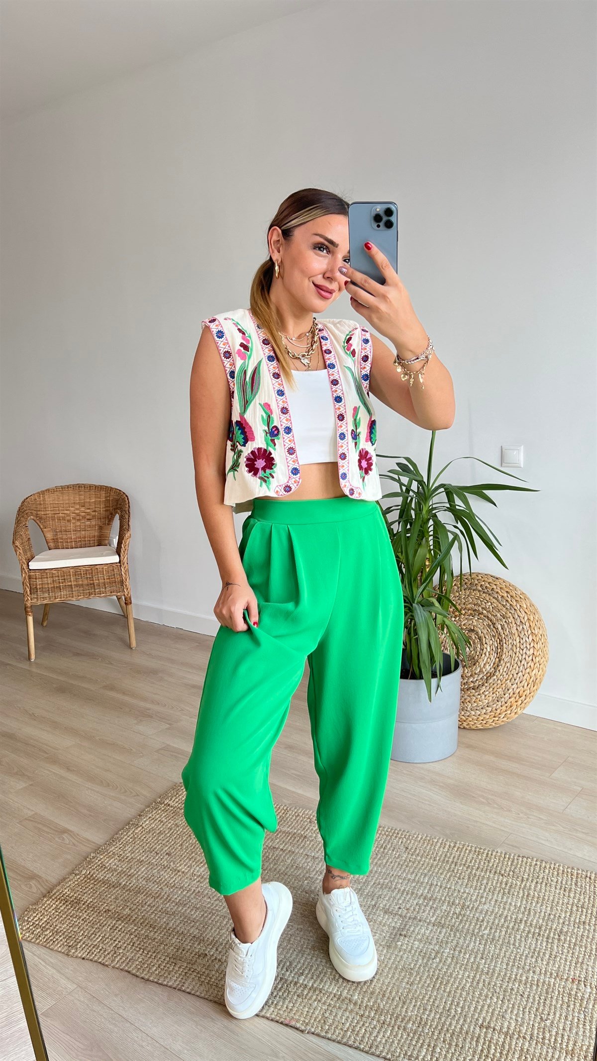 Zara Model Nakışlı Keten Yelek