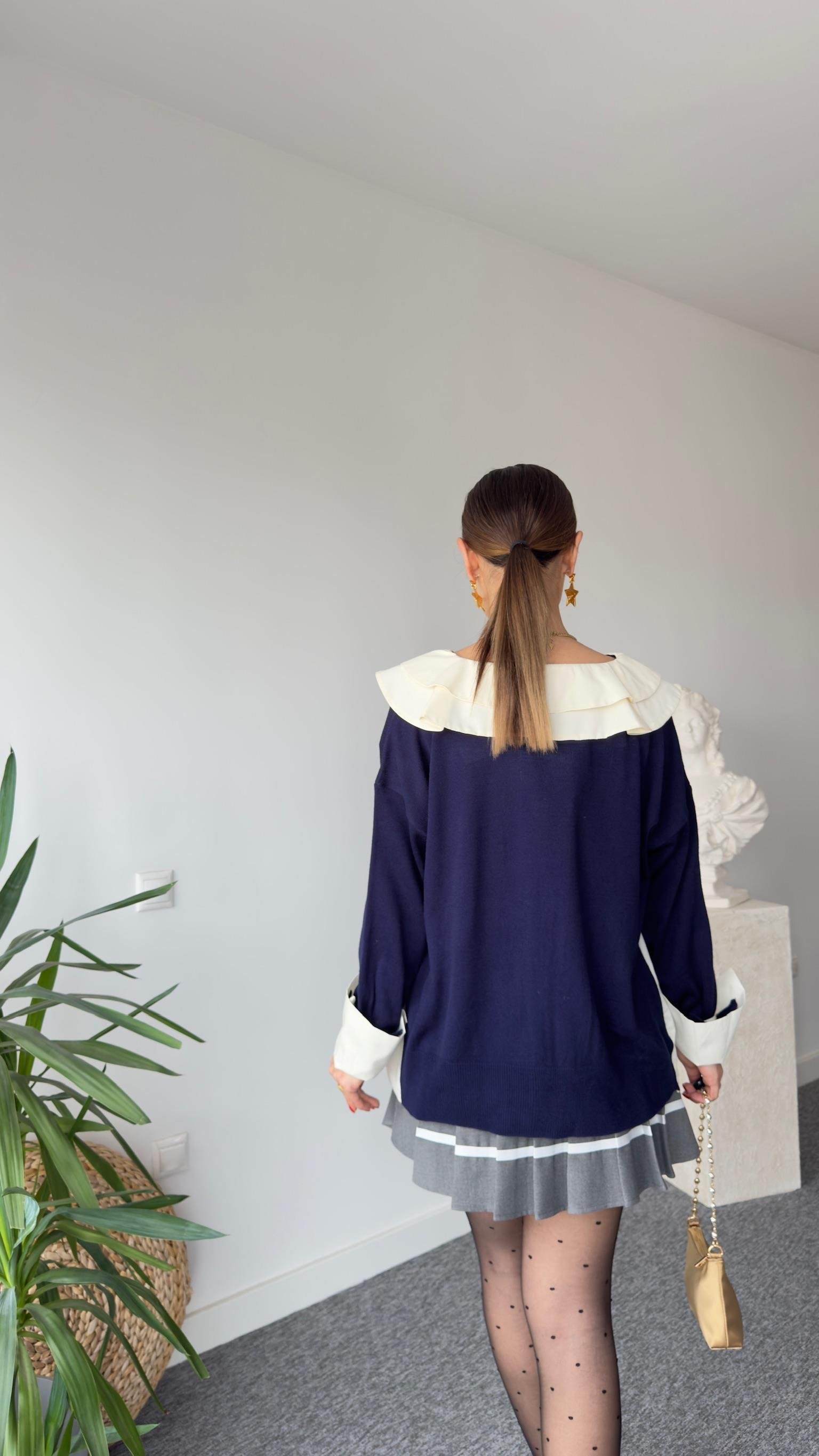 Orjinal Model Yaka Detaylı Lacivert Triko
