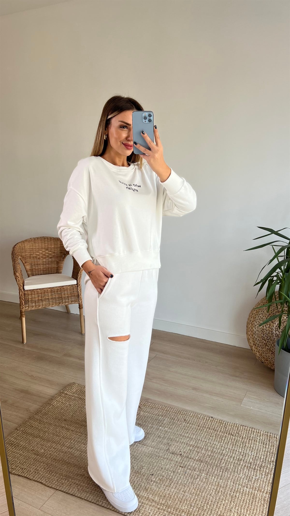 Yazı Detaylı İki İplik Beyaz Sweat