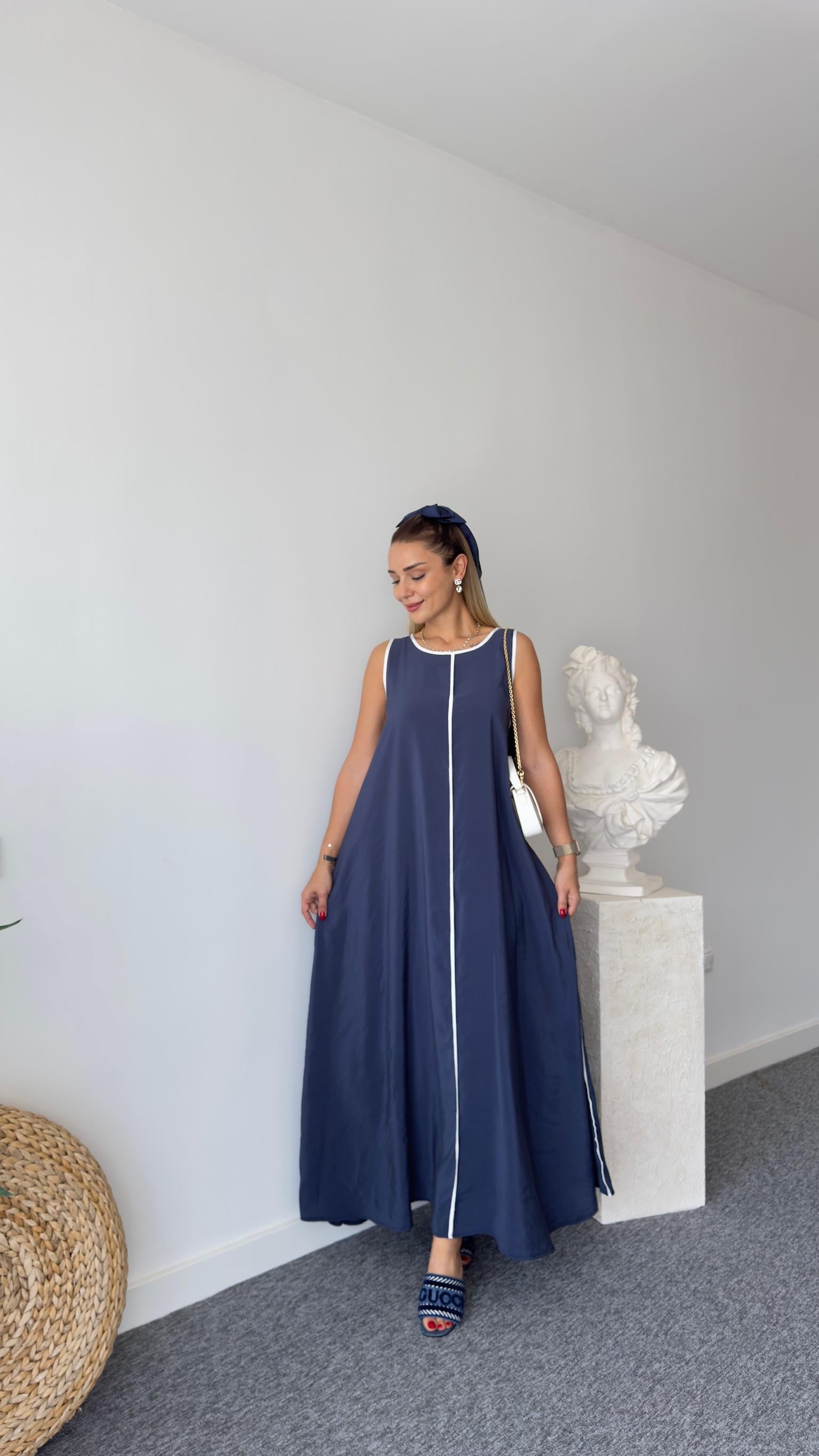 Marka Model Şeritli Maxi Lacivert Elbise