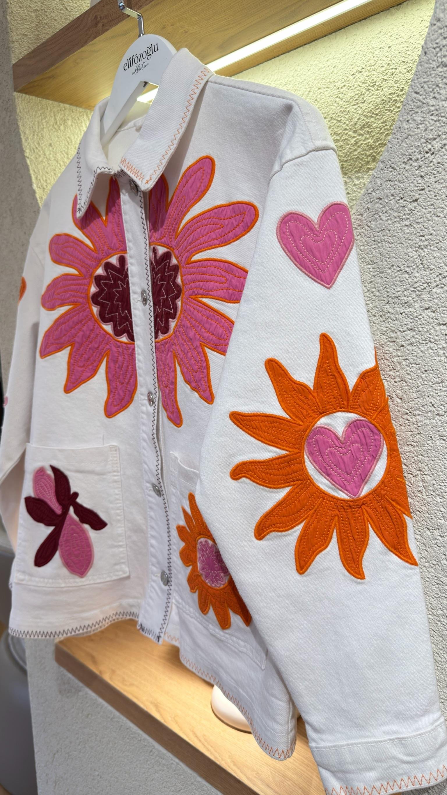 Tenia Renkli Nakış İşlemeli Tasarım Ceket