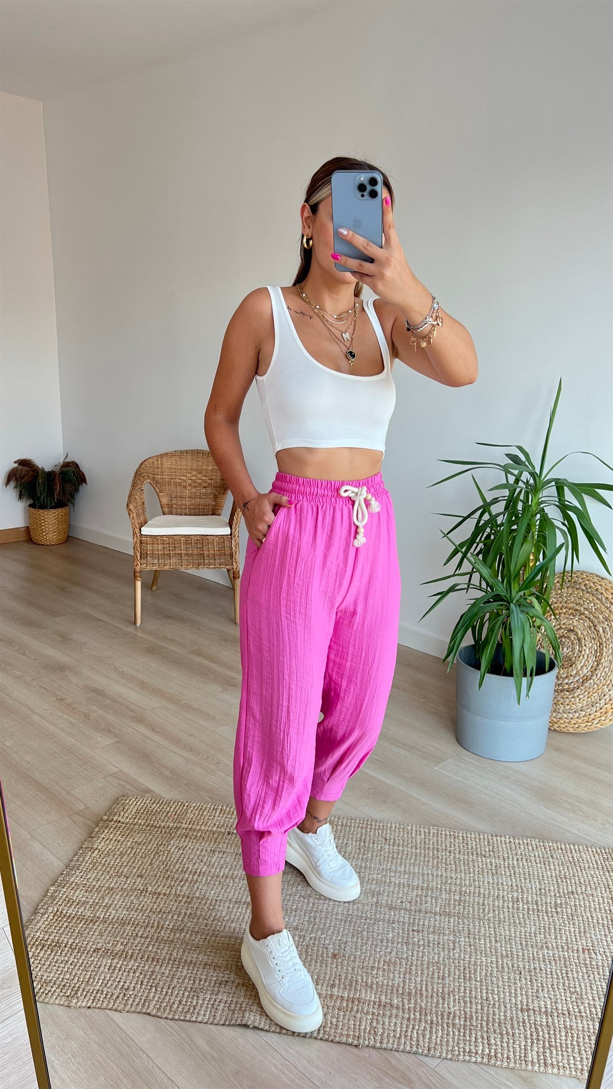 Beli Lastikli Paça Pile Detaylı Fuşya  Pantolon