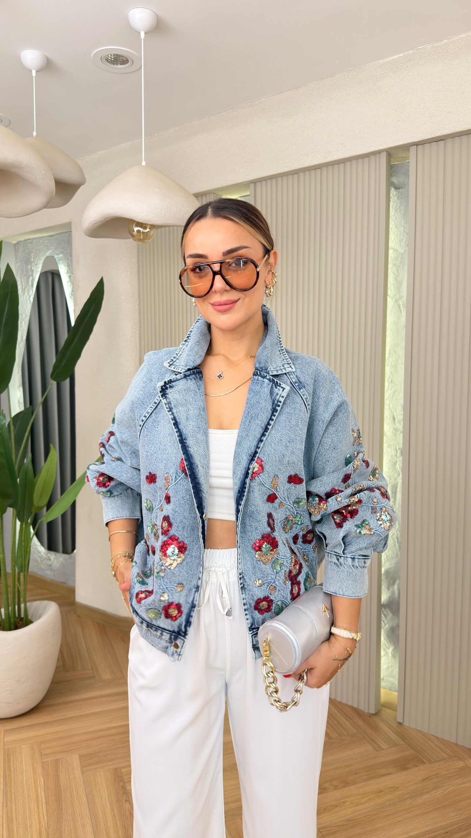 Bruna Renkli Nakış Detaylı Kot Ceket