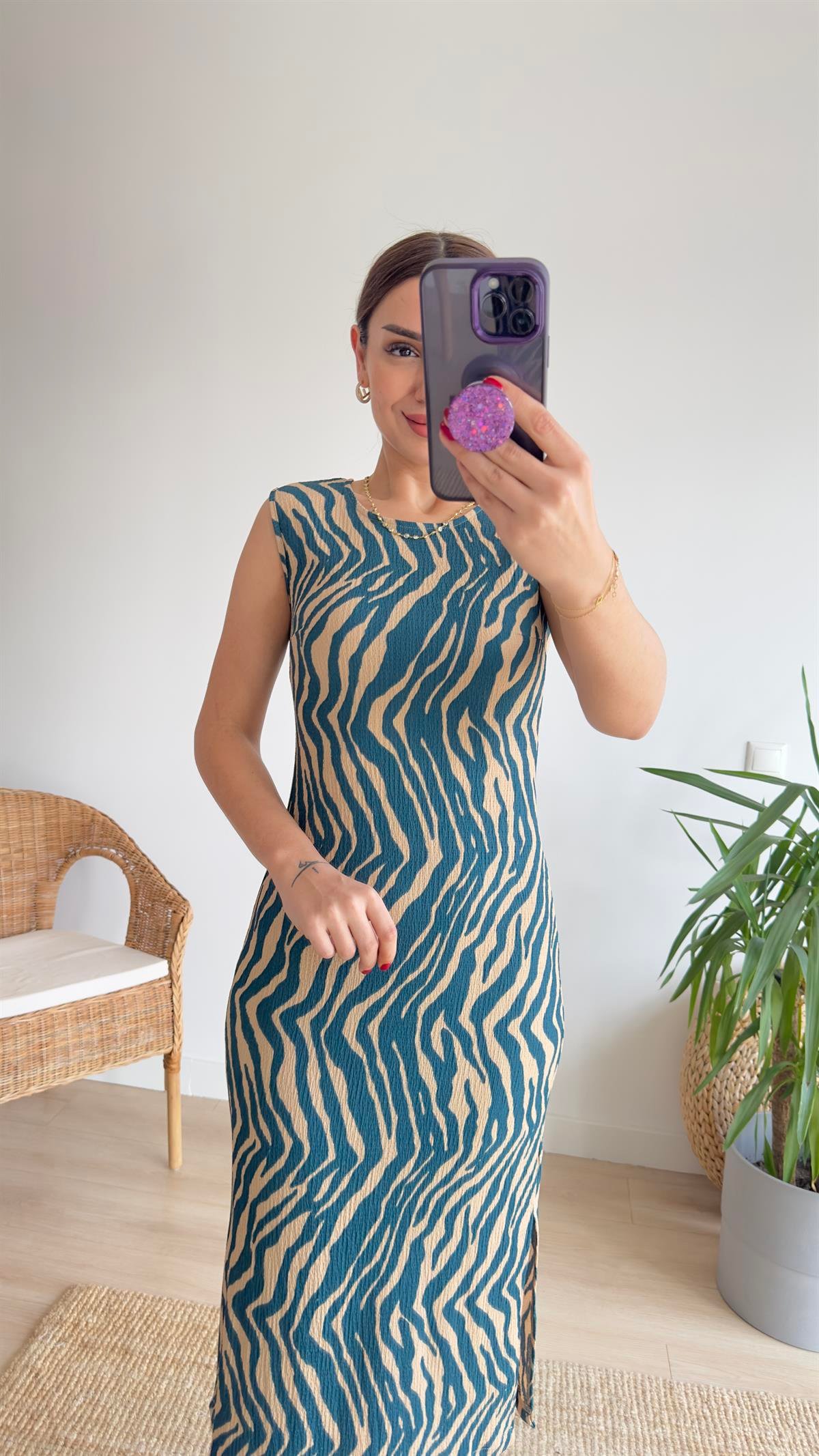 Yeşil Zebra Desen Yırtmaçlı Elbise