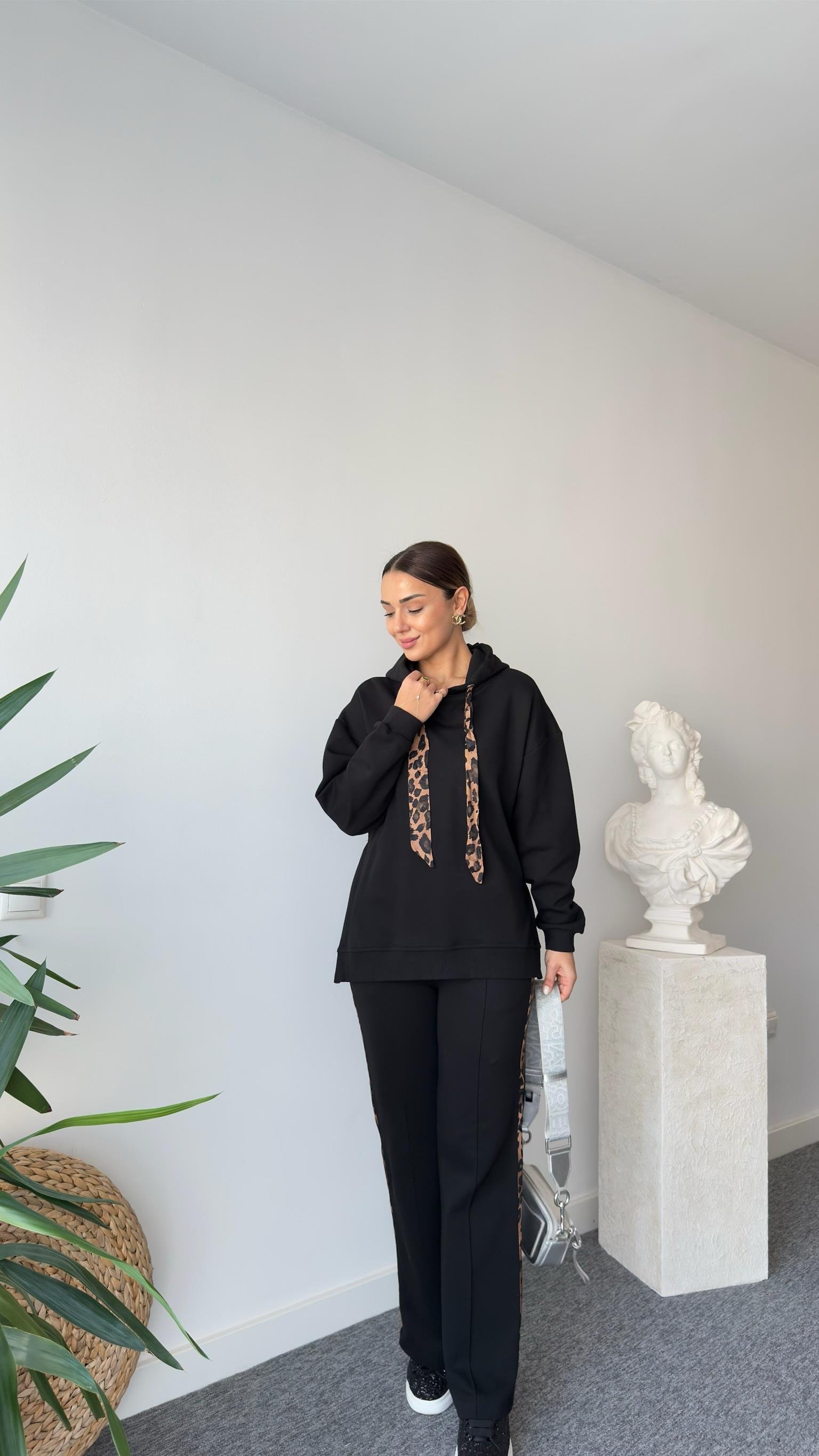 Ntwork Model Leopar Detaylı Yanlar Fermuarlı Takım