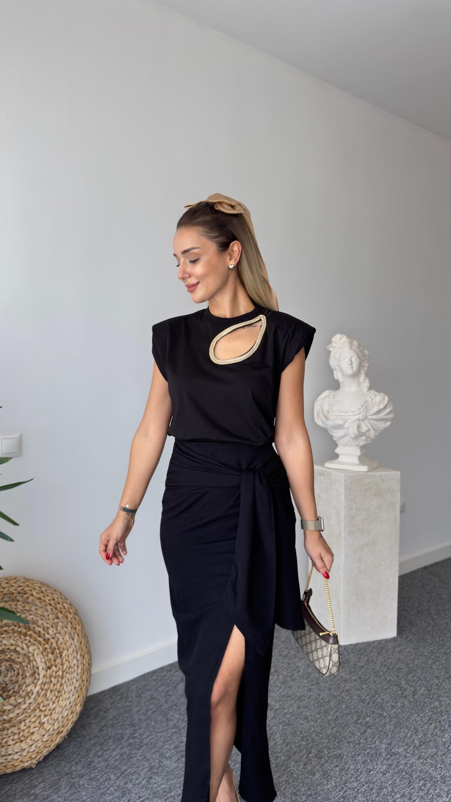 Gold Damla Taş İşlemeli Siyah Tshirt