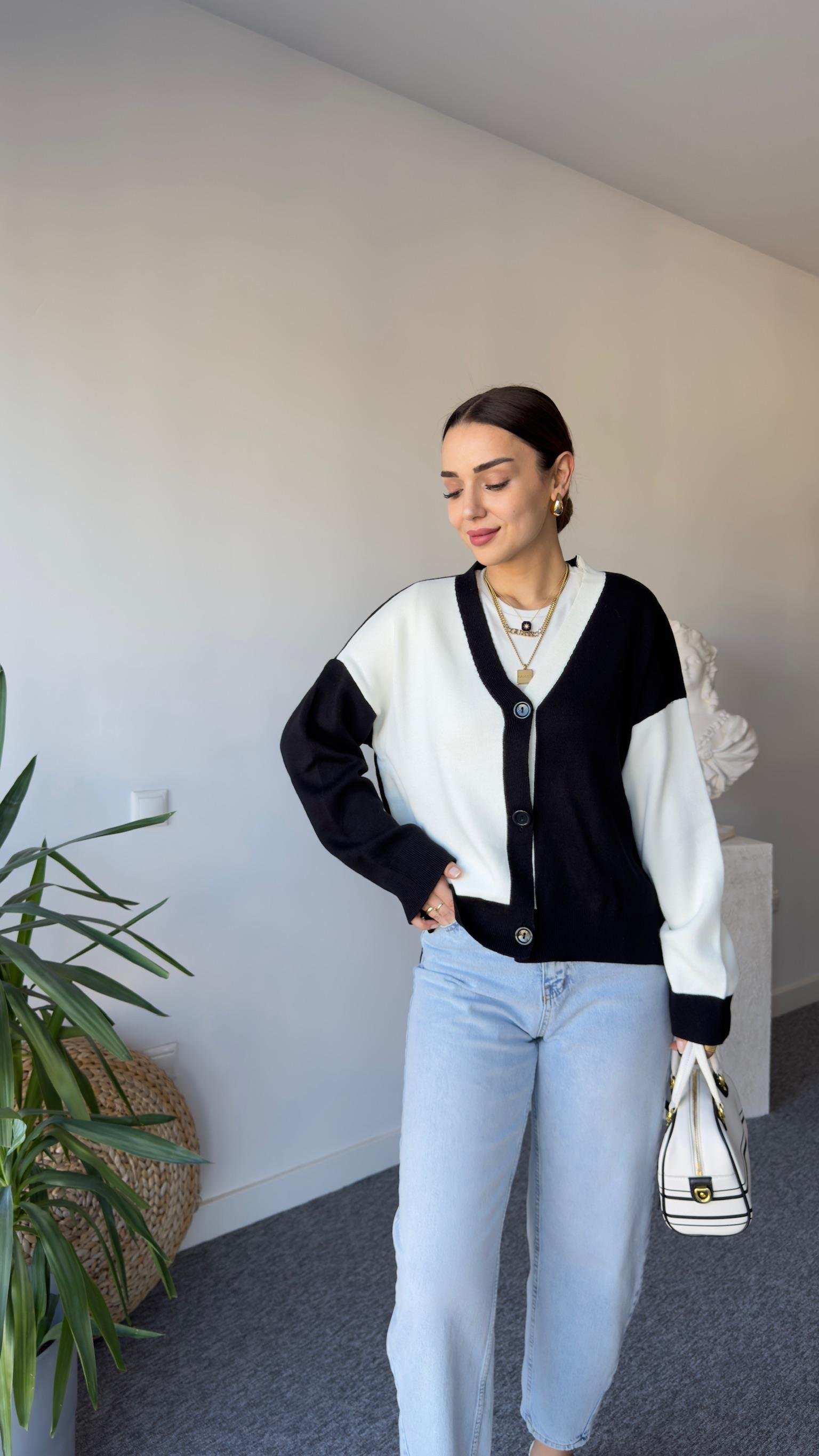 Rina Marka Model Çift Renk Hırka