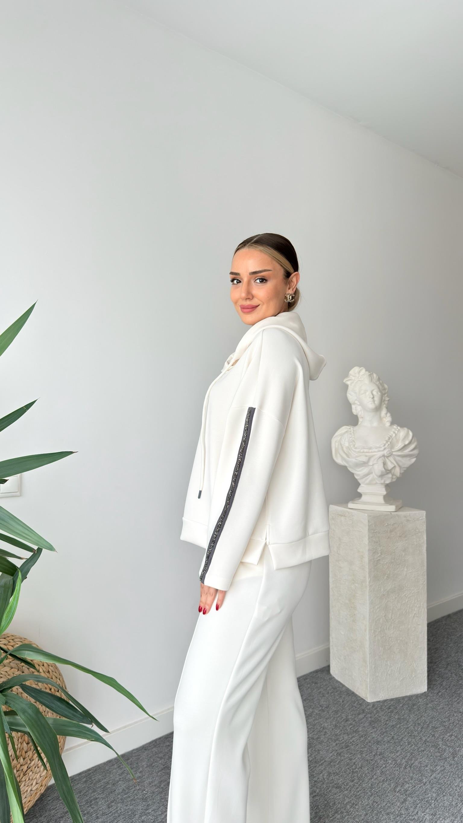 Kollar Şerit Taşlı Modal Sweatshirt