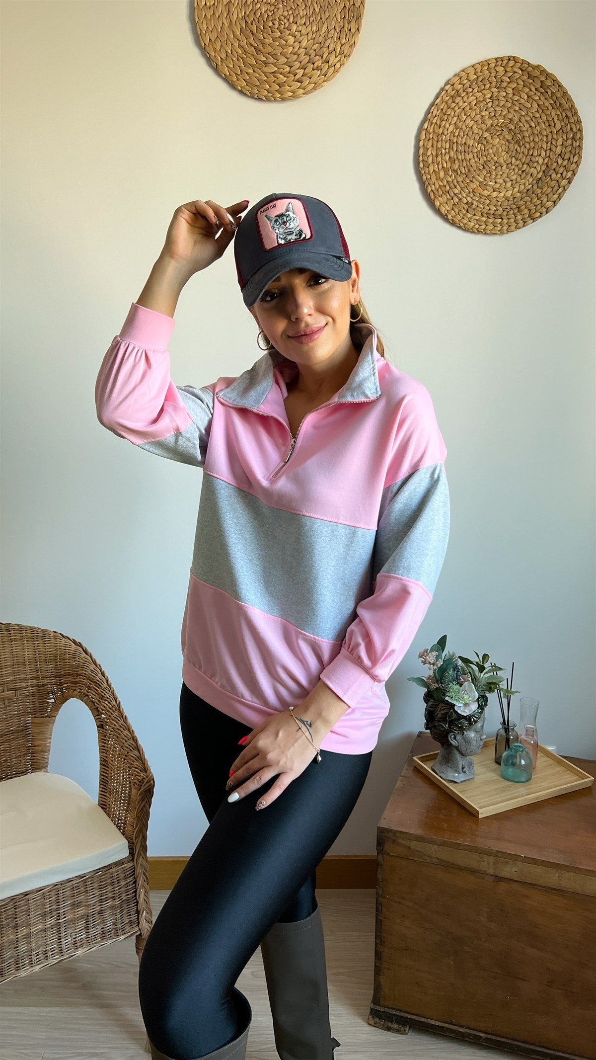 Çizgili Pembe Sweatshirt	