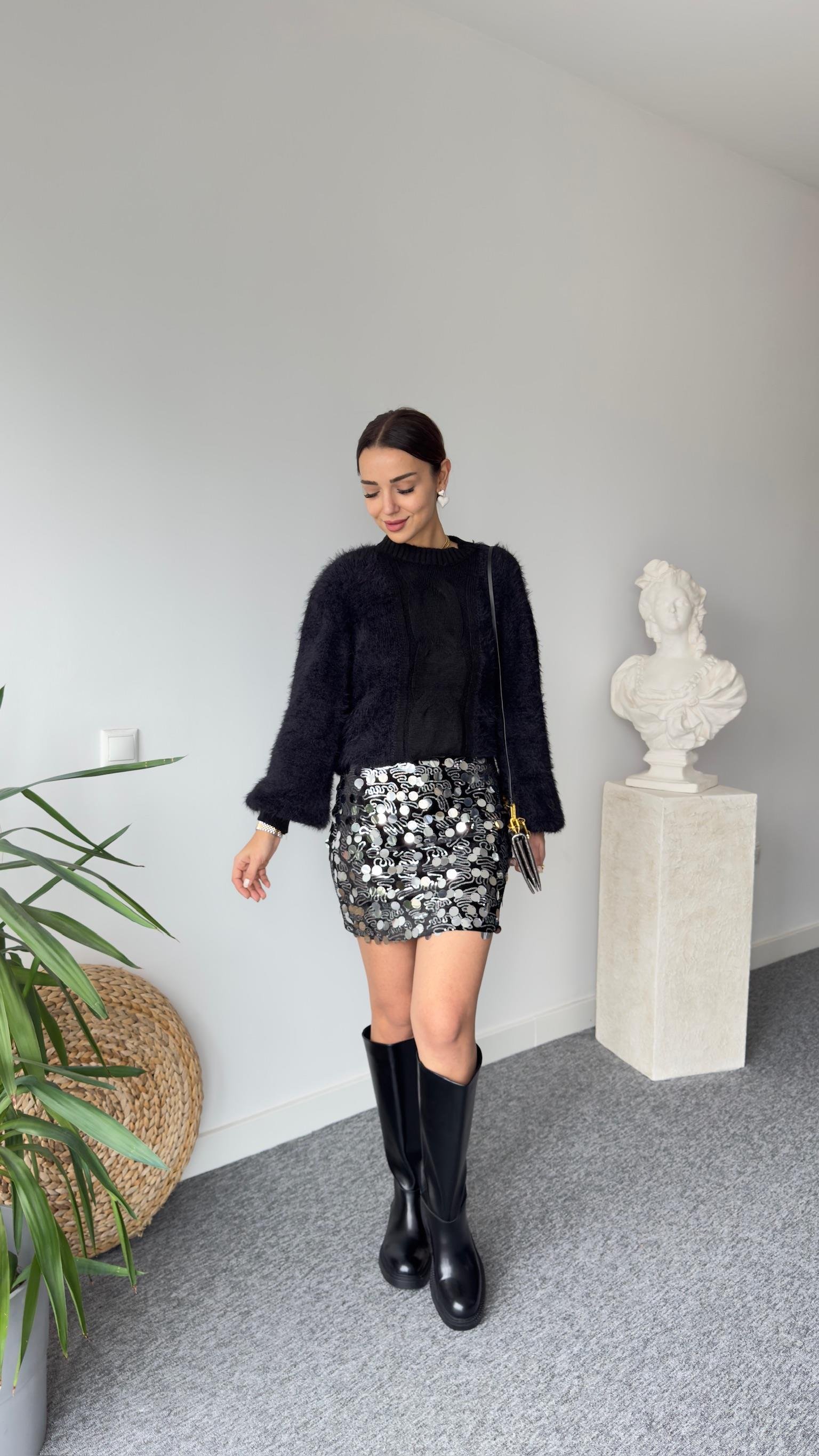 Orj Model Kadife Pullu Etek