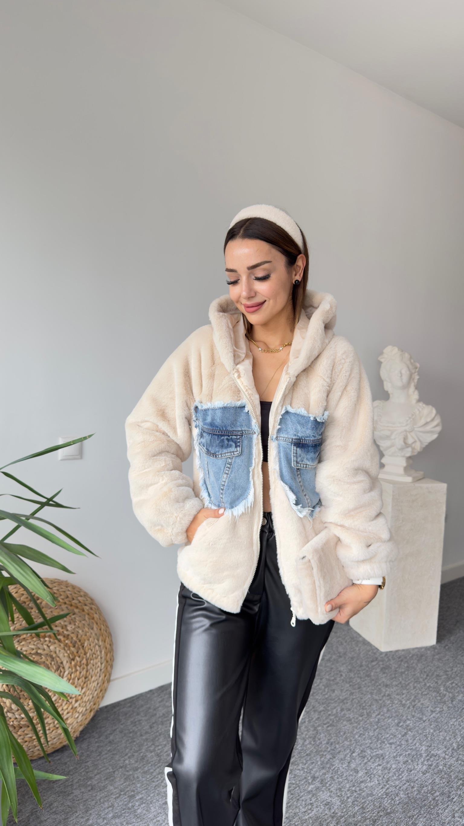 Ekru Kapüşonlu Kot Detay Peluş Mont