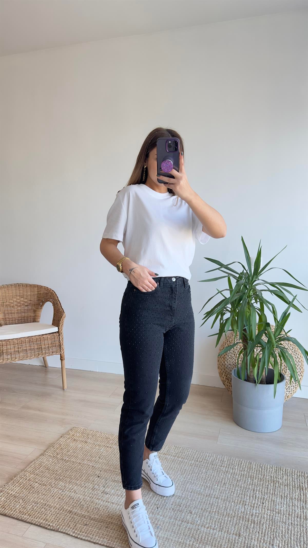 Taş Detaylı Antrasit Jean