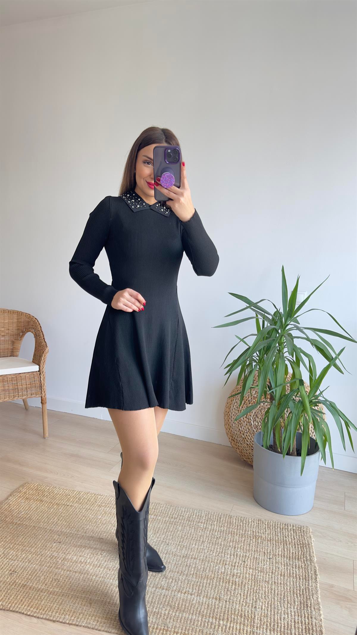 Yakası Çıkabilen Triko Elbise 