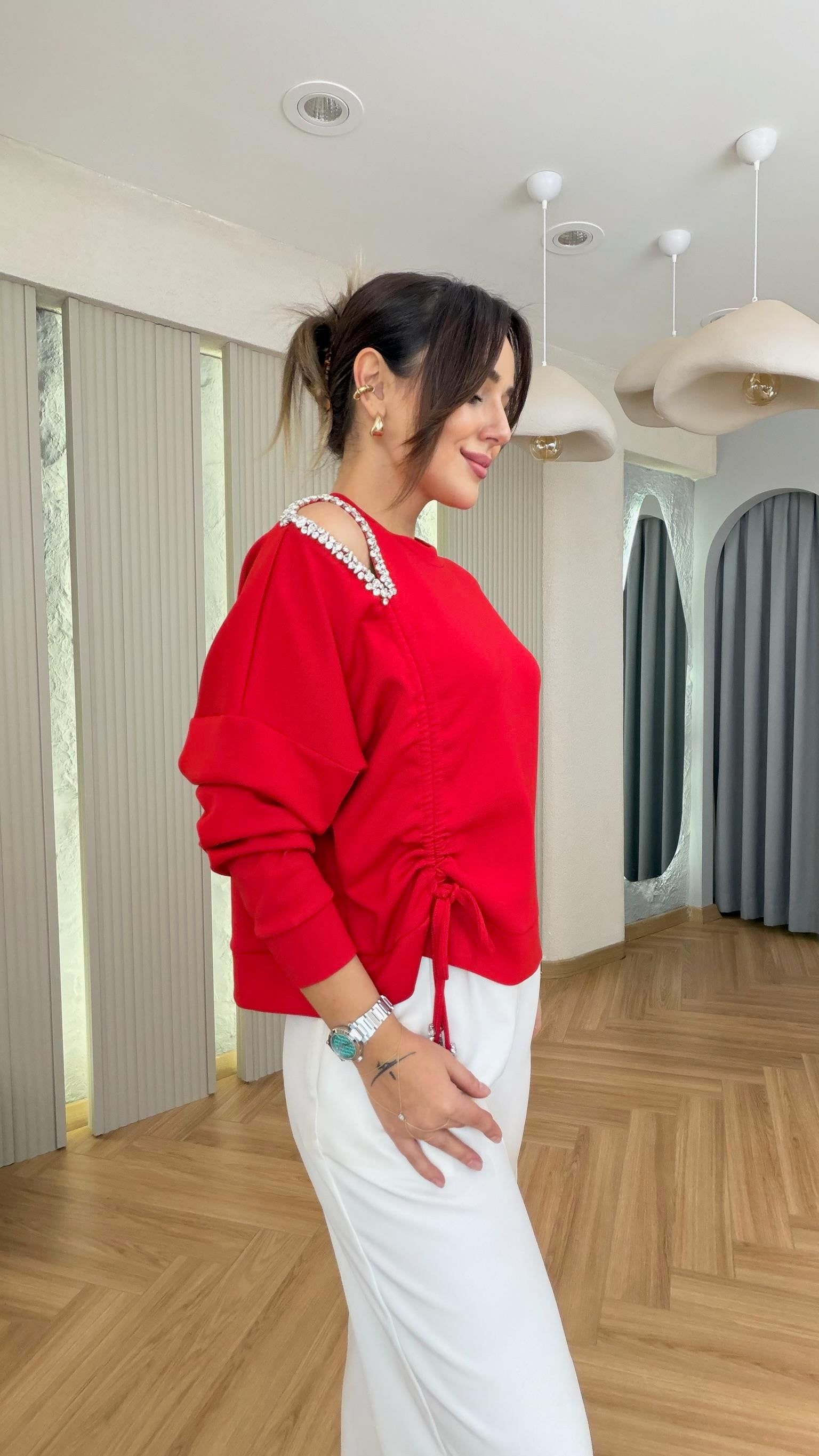 Kırmızı Taş Detay Büzgülü Modal Sweat