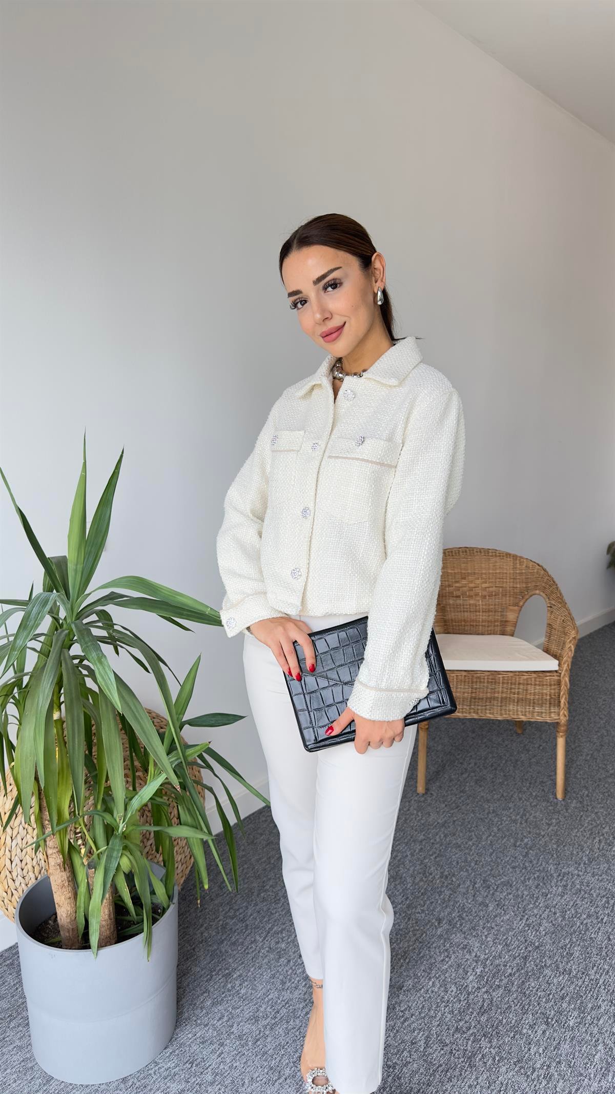 Zr Model Ekru Taşlı Tüvit Ceket