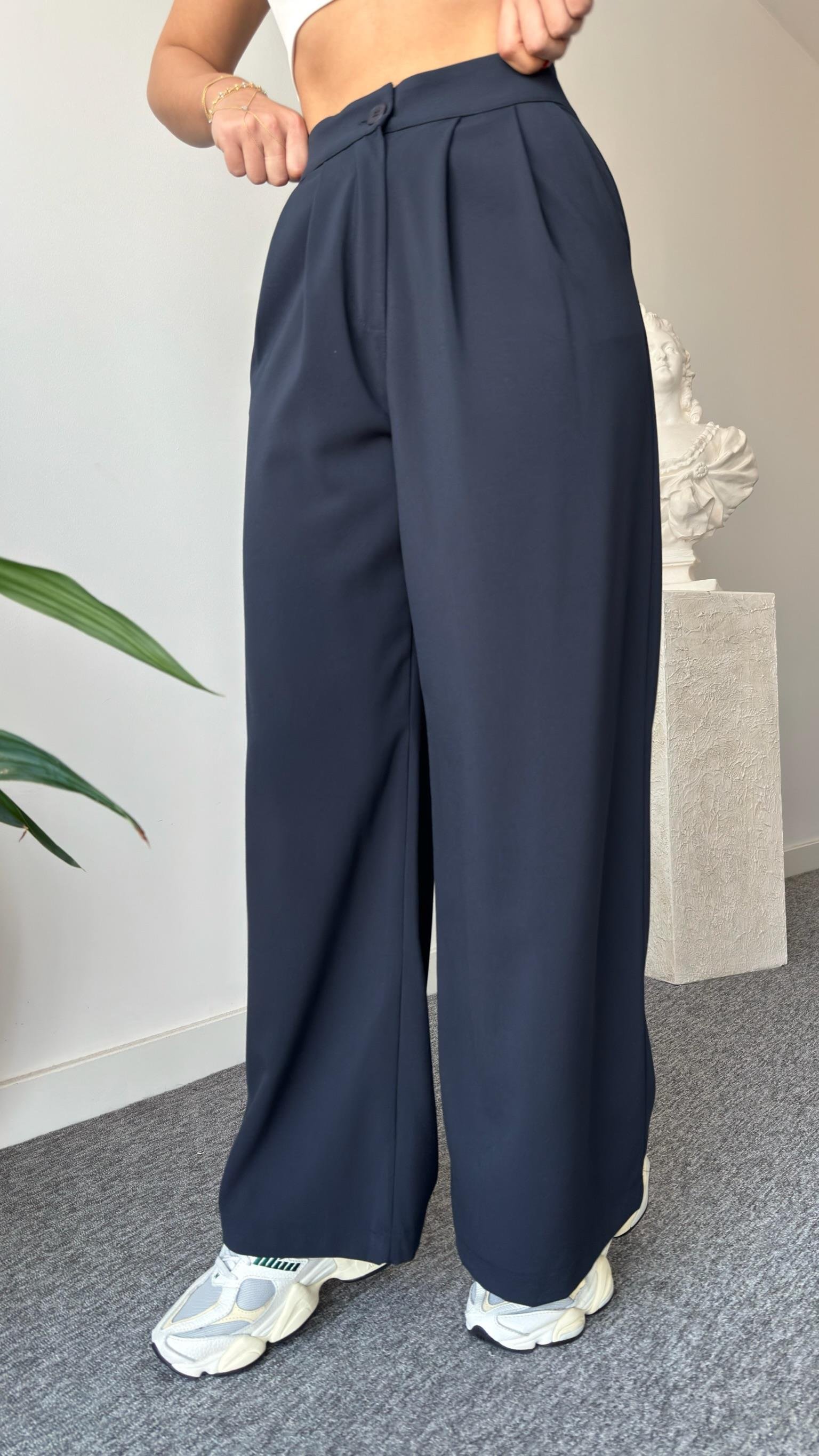 Nema Taş Detaylı Blazer Pantolon Takım