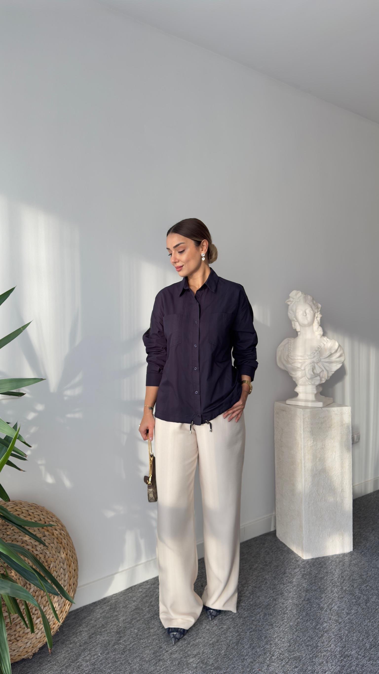 Trine Tws Model Sırt Paraşütlü Lacivert Gömlek