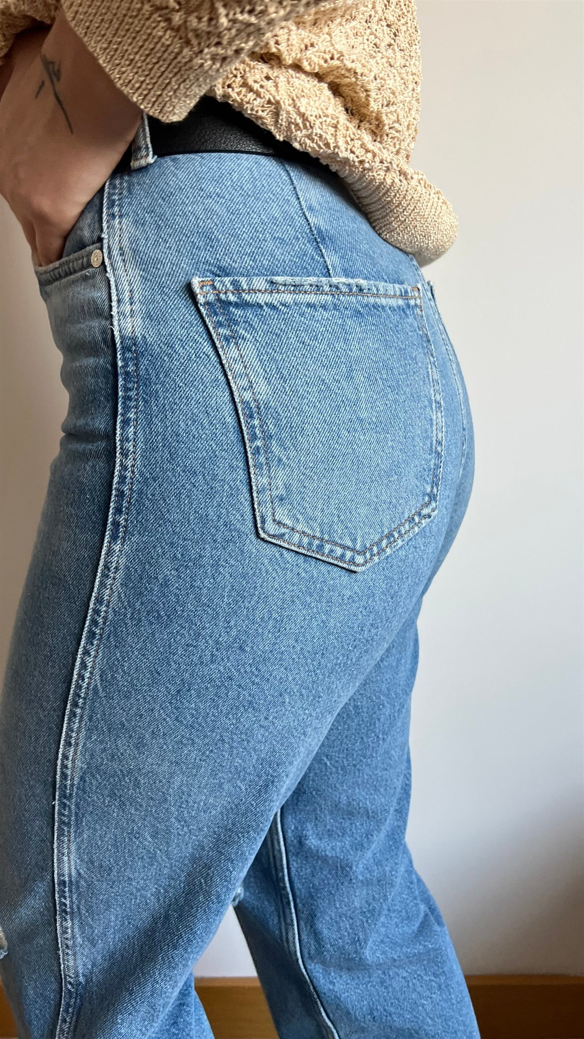 Orijinal Marka Yırtık Detaylı Jean