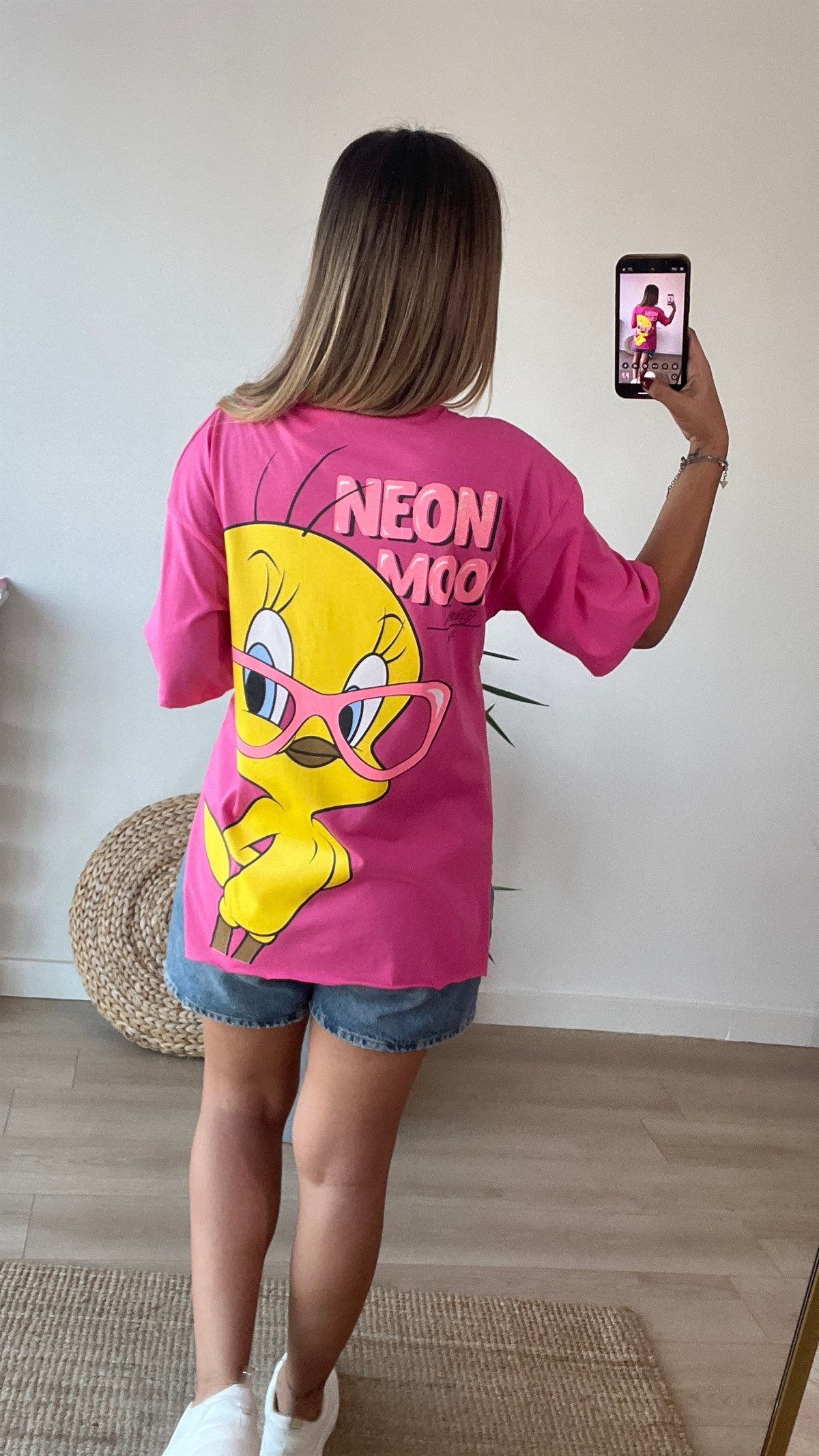 Sırtı Tweety Baskılı Pembe Tshirt