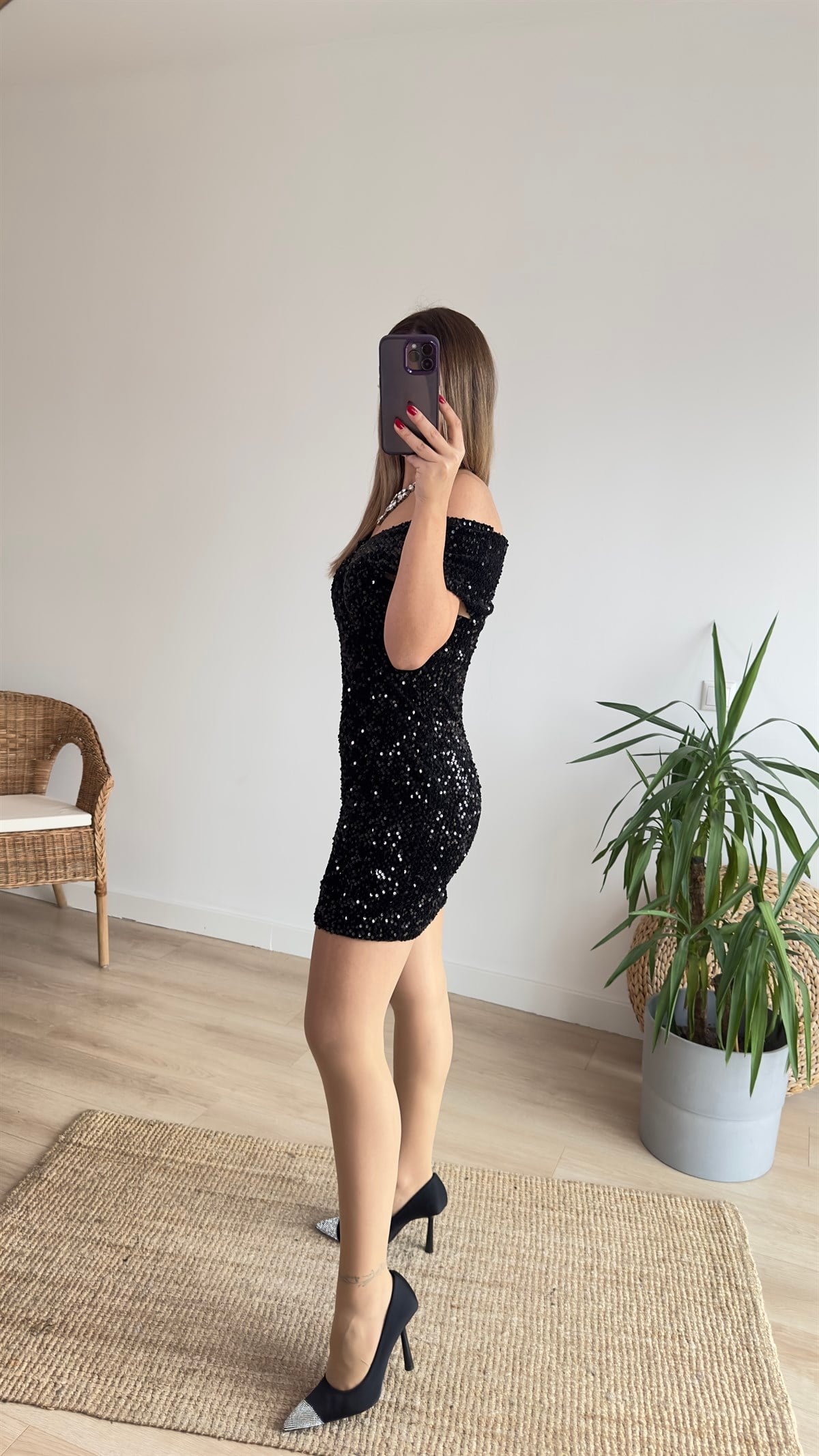 Siyah Pullu Elbise 