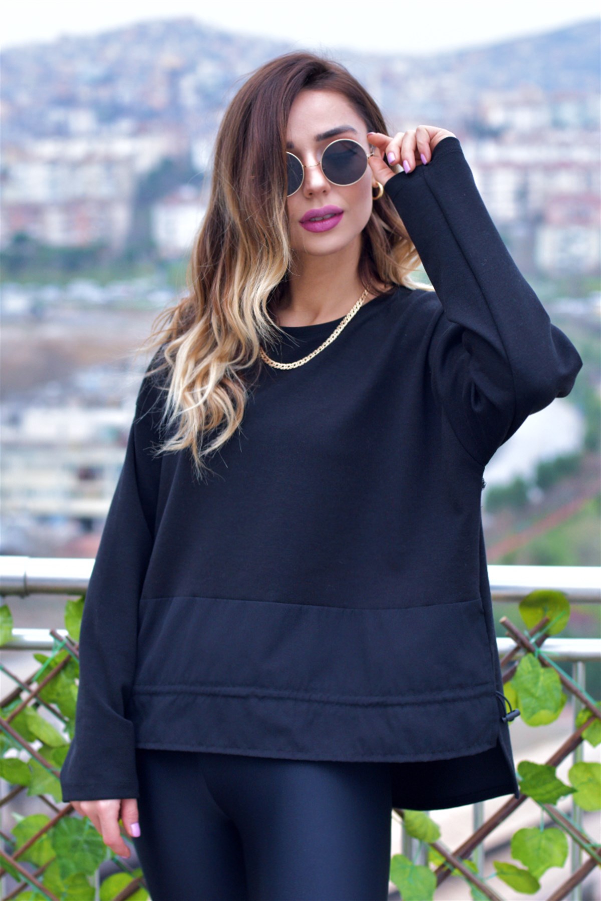 Belden Büzgülü Poplin Detaylı Siyah Sweat