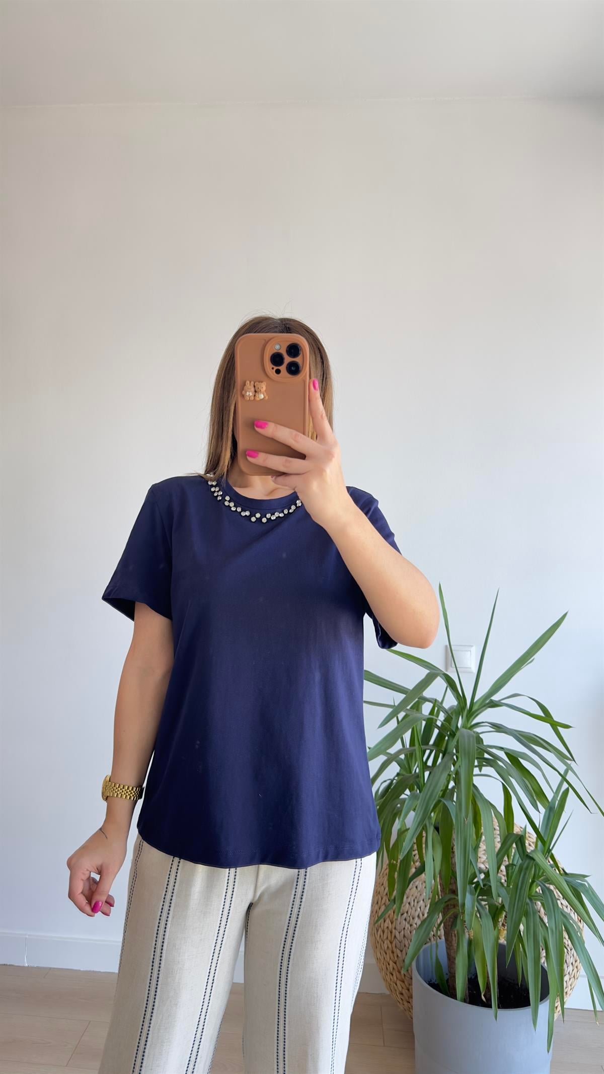 Orj Marka Laci Yakası Taşlı Tshirt
