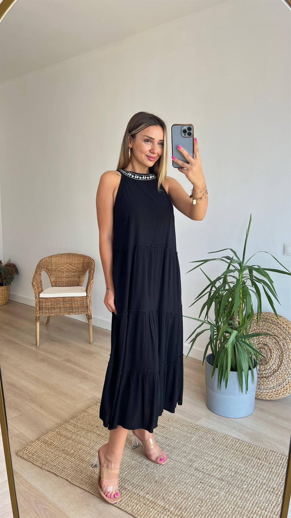 Yaka İşleme Detay Siyah  Elbise 