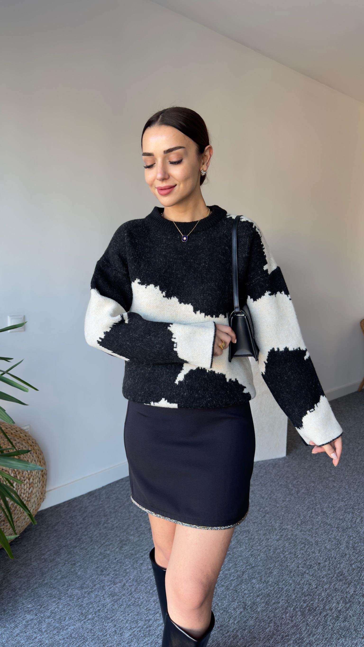 Siyah Geçişli Massi Model Kazak