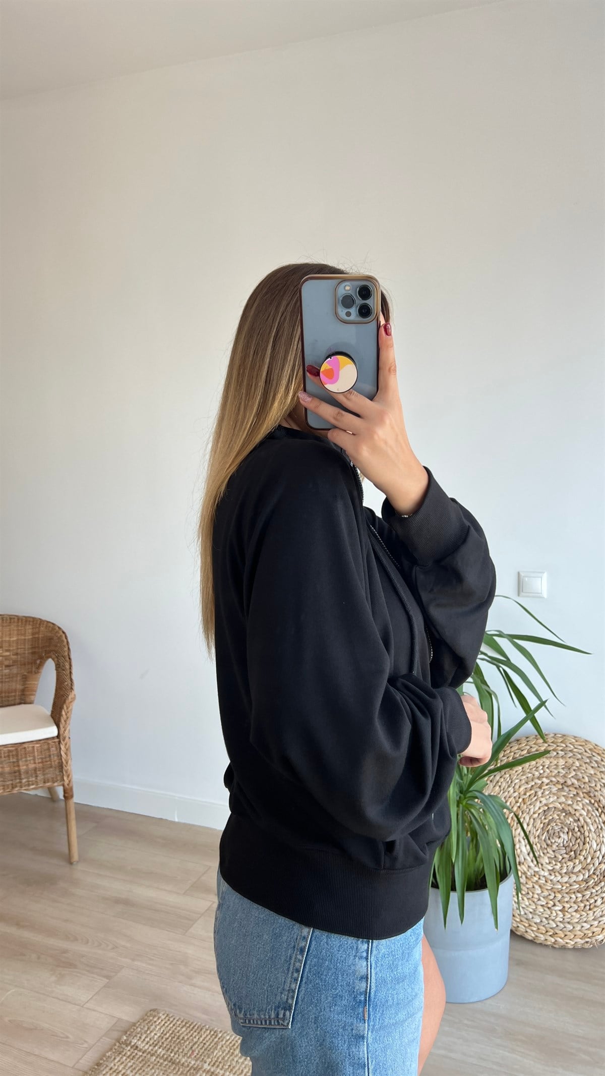 Dik Yaka Fermuarlı Siyah Sweat