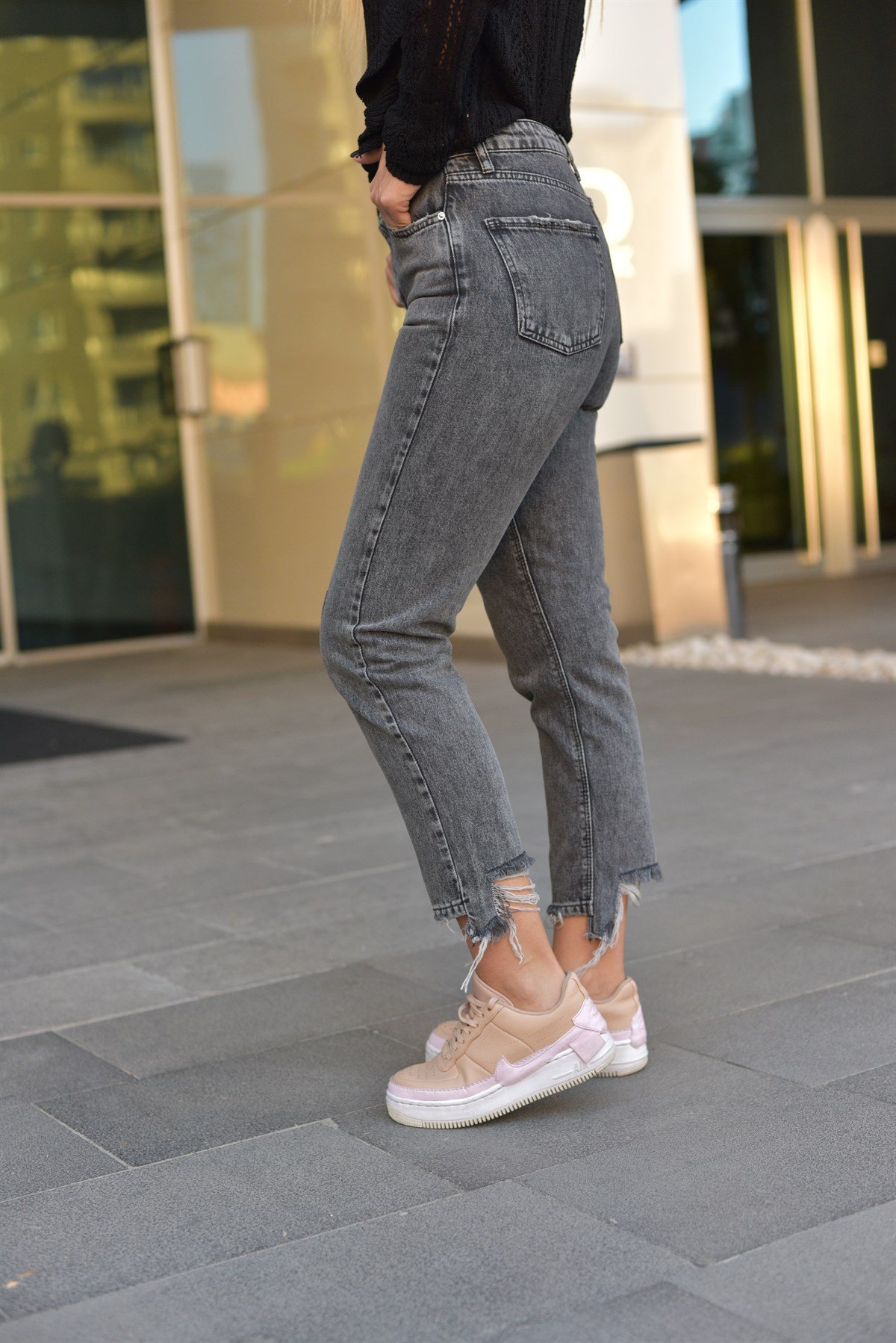 Paça Detaylı Füme Mom Jean