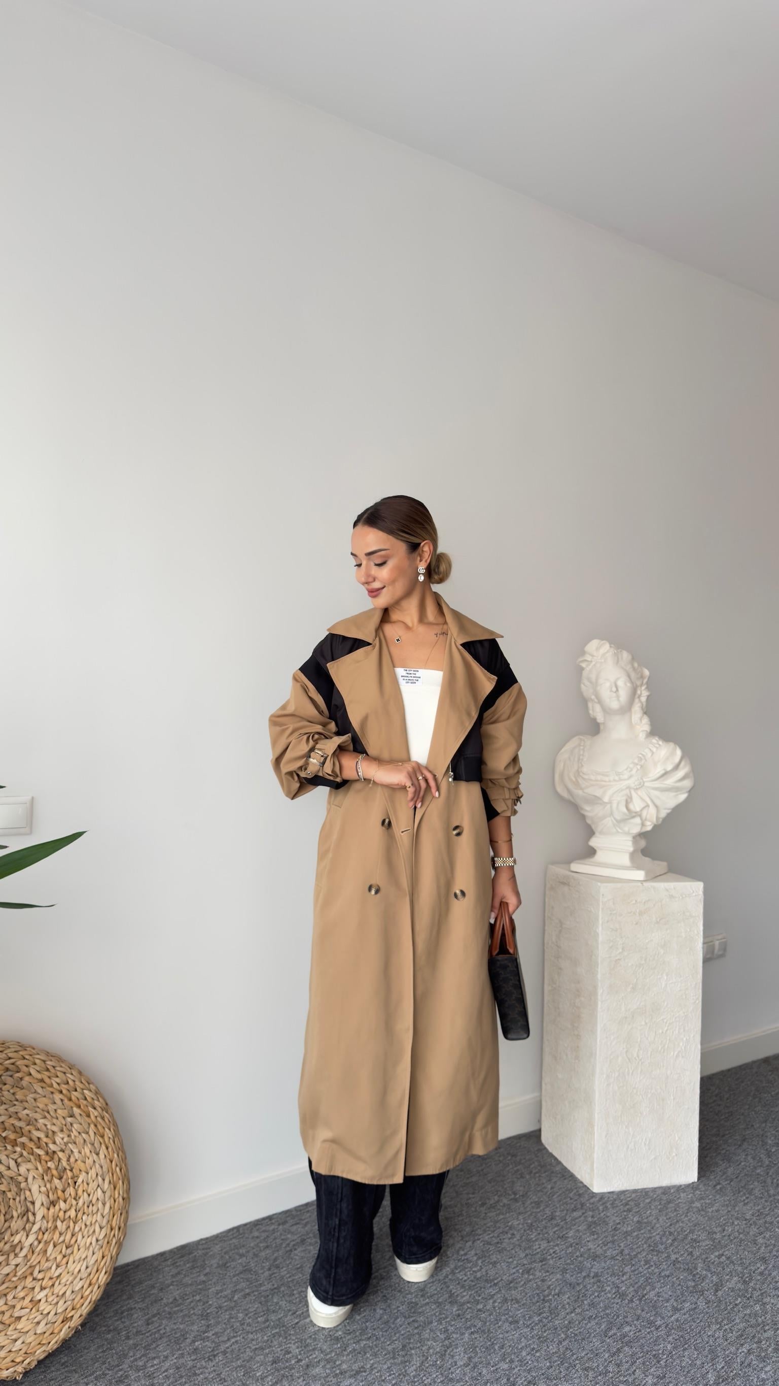 Rayna Paraşüt Detayı Marka Model Trençkot