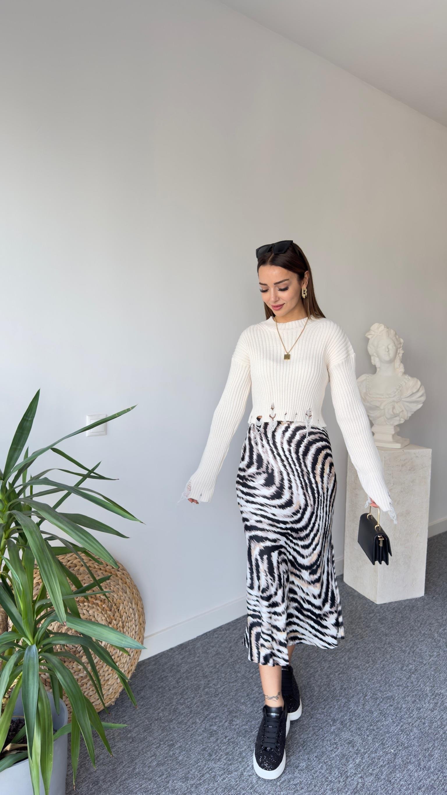 Tok Doku Zebra Desen Saten Etek