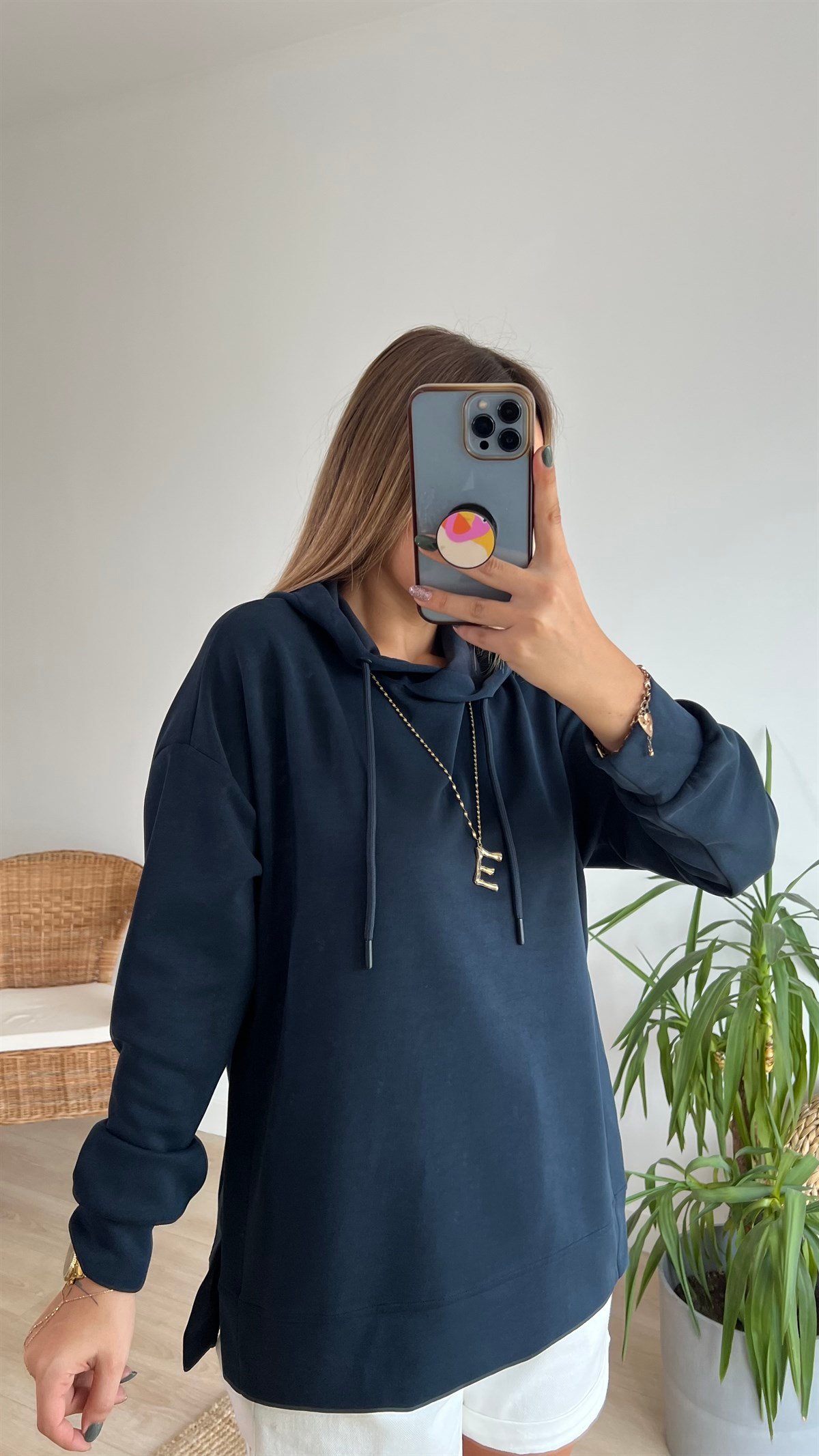 Modal Kumaş Yanları Yırtmaçlı Lacivert Sweat