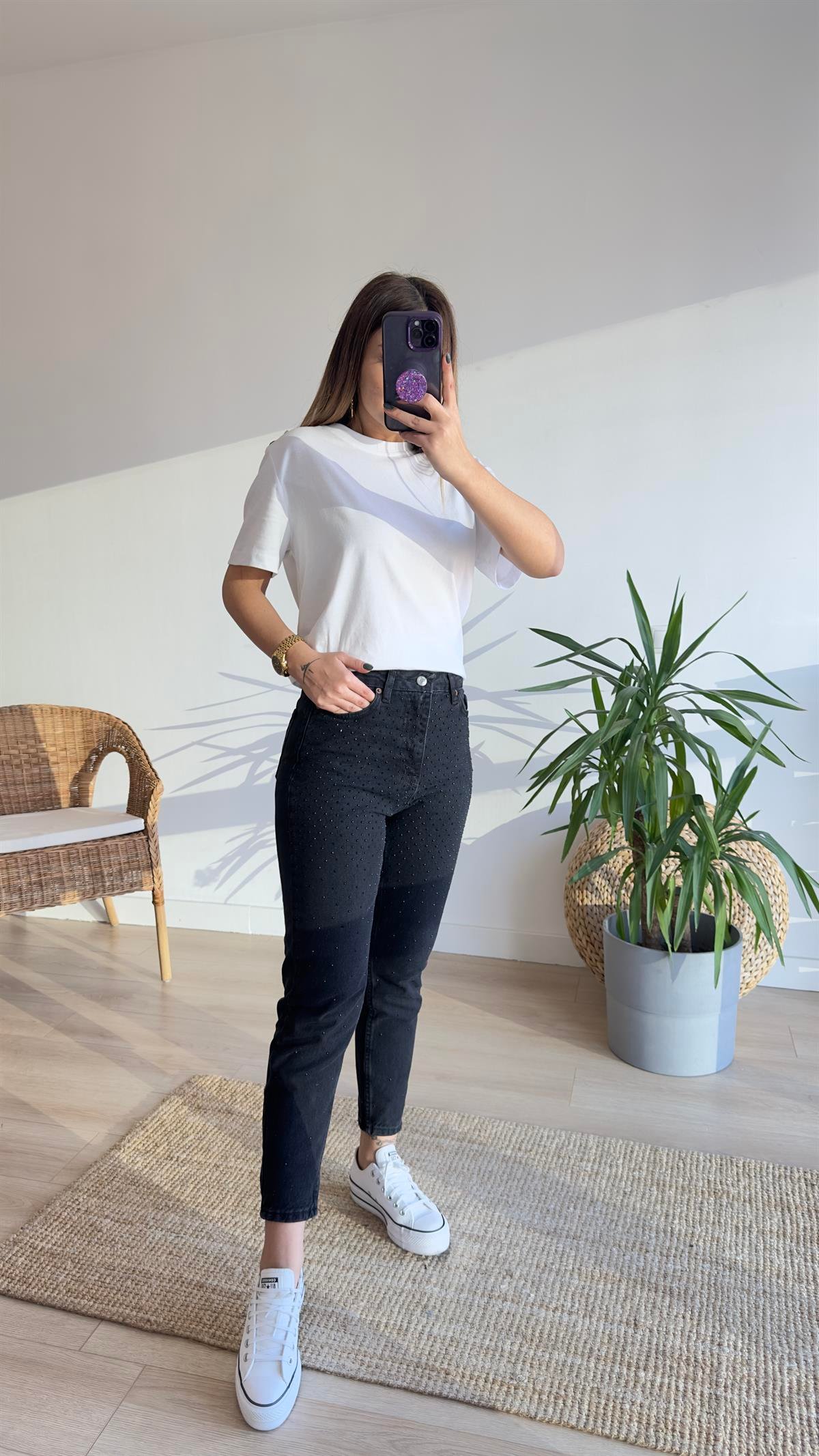 Taş Detaylı Antrasit Jean