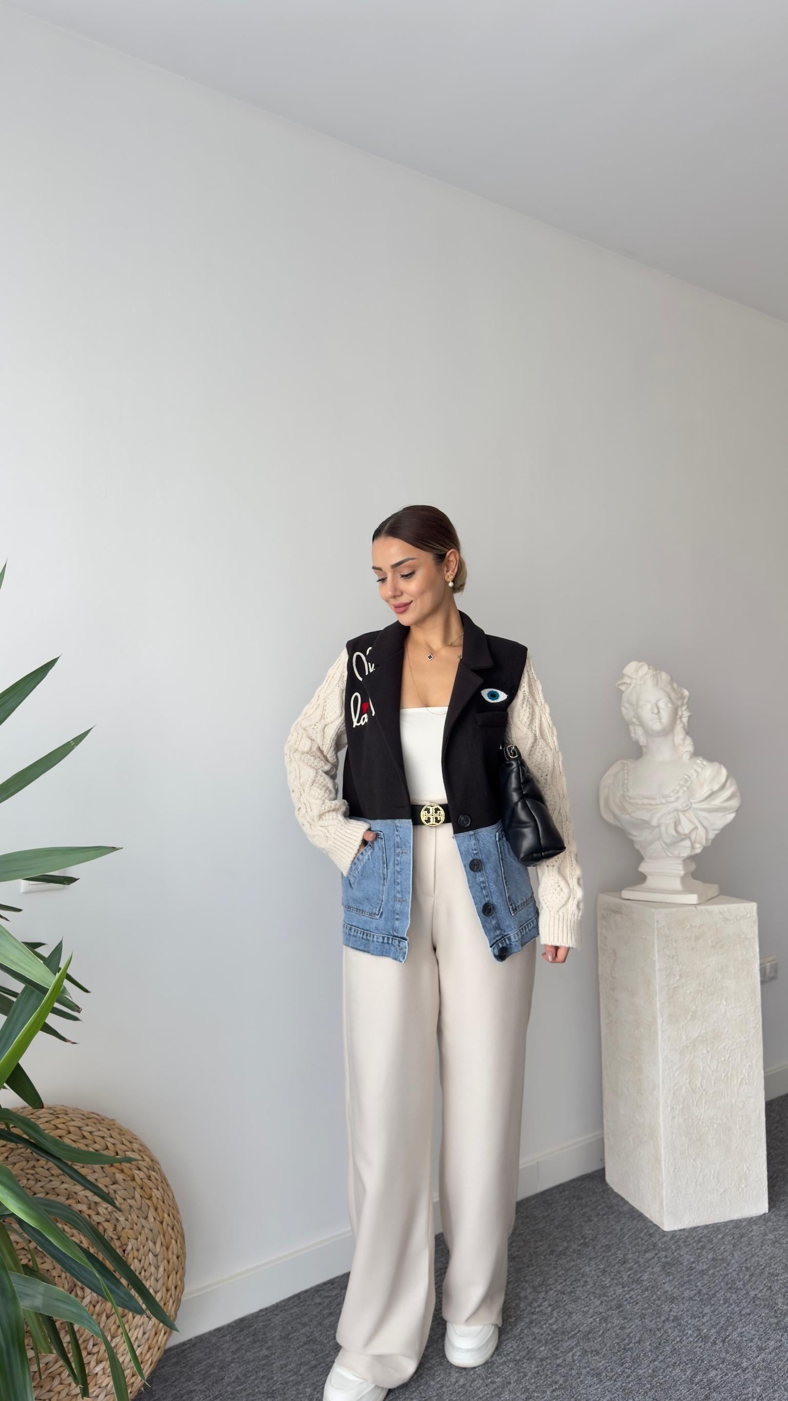 İthal Kollar Triko Detaylı İşlemeli Blazer Ceket