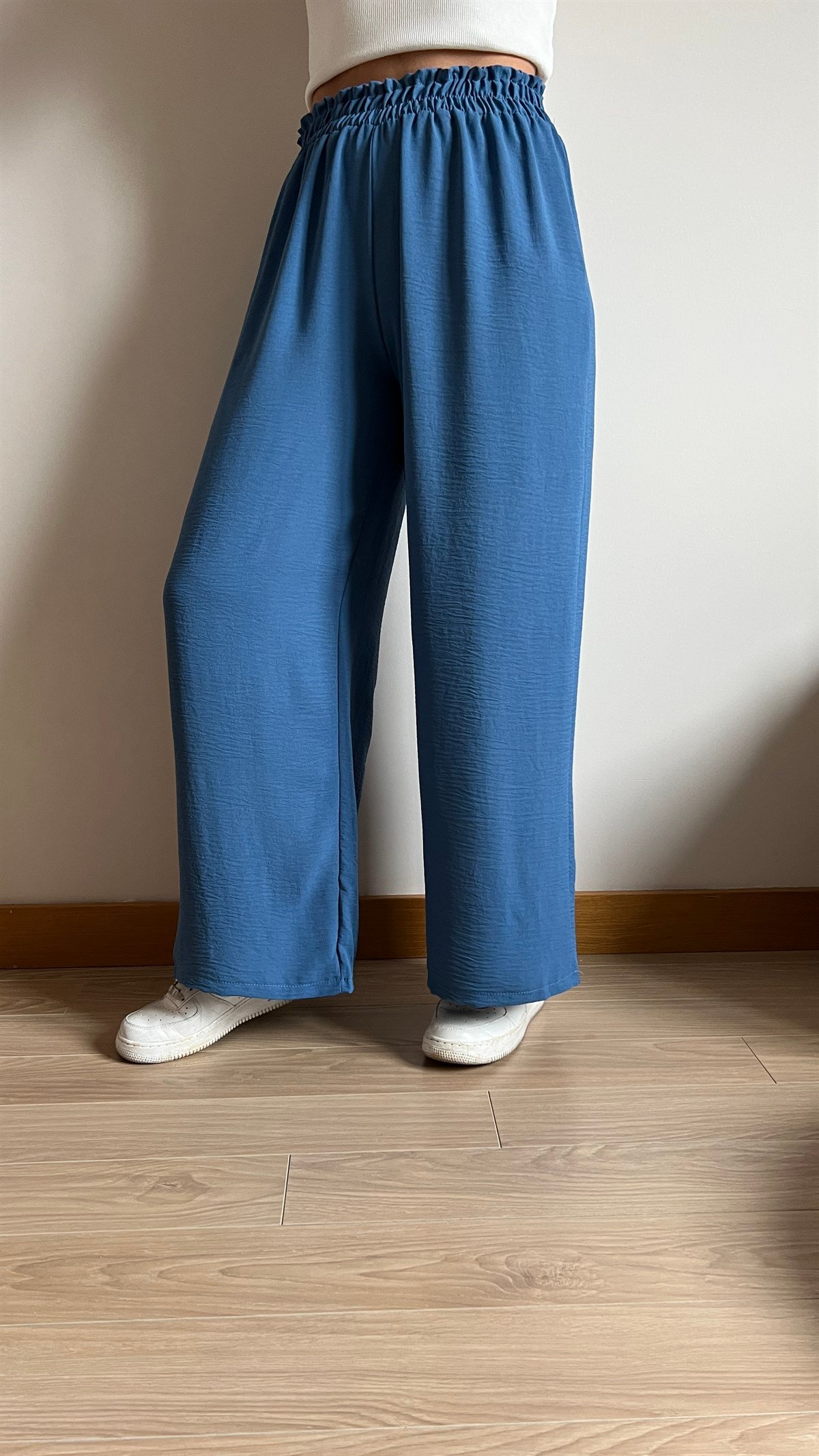 Beli Lastikli Mavi Bol Pantolon