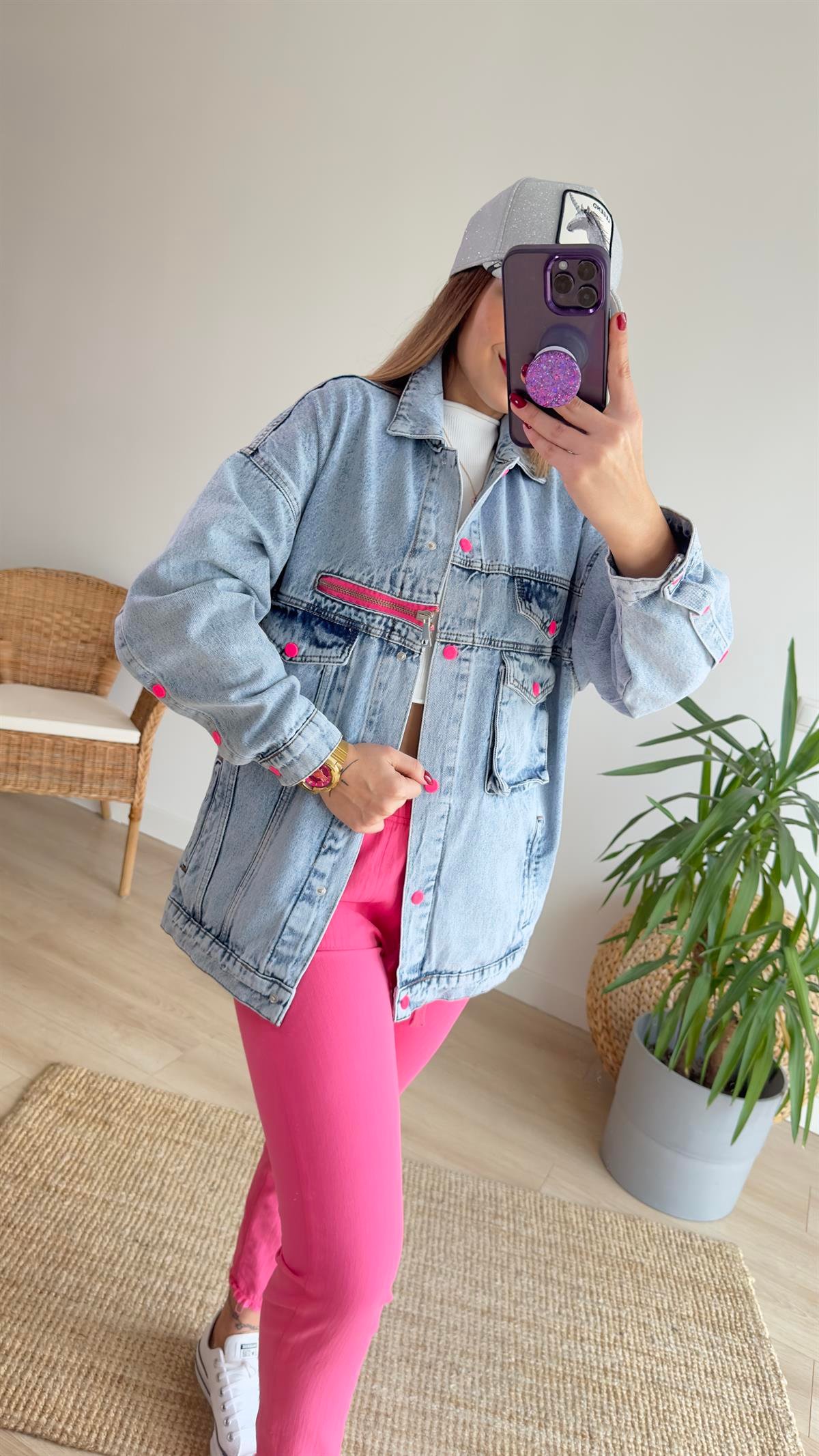 Pembe Düğmeli Kot Ceket